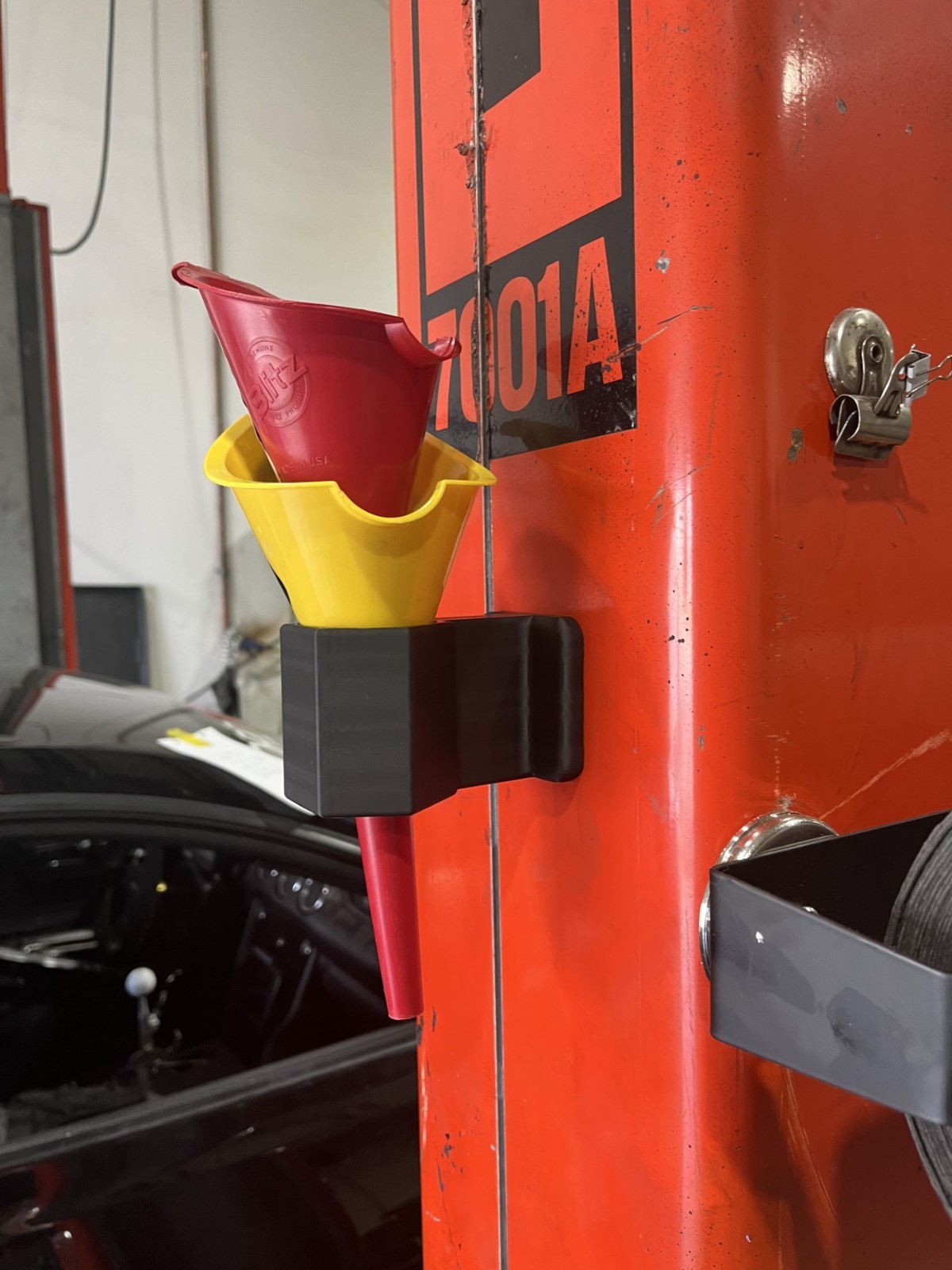 magnetic funnel holder/drain Rack/ Tool Box Or Lift