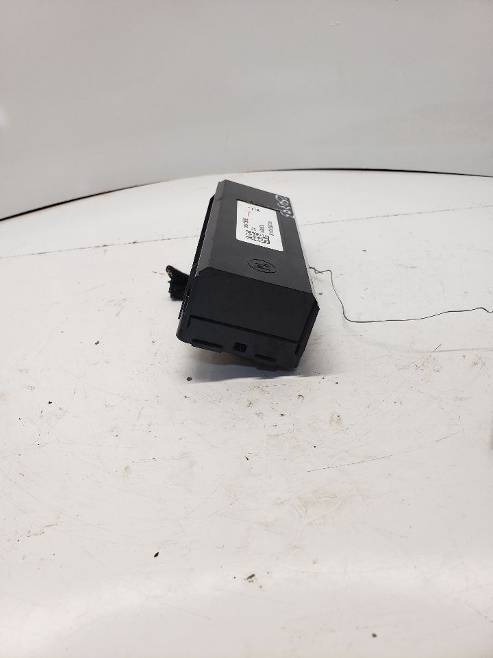 Control Module Temperature Center Dash ID 13591963 Fits 2014 ELR Tested OEM