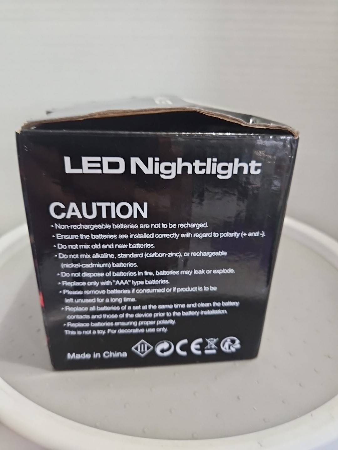 LED NIGHT LIGHT USES USB INCLUDED