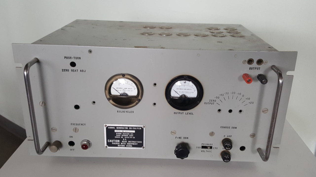 Signal Corps SG-15A/PCM Signal Generator w Regulated Tube Power Supply FOR PARTS