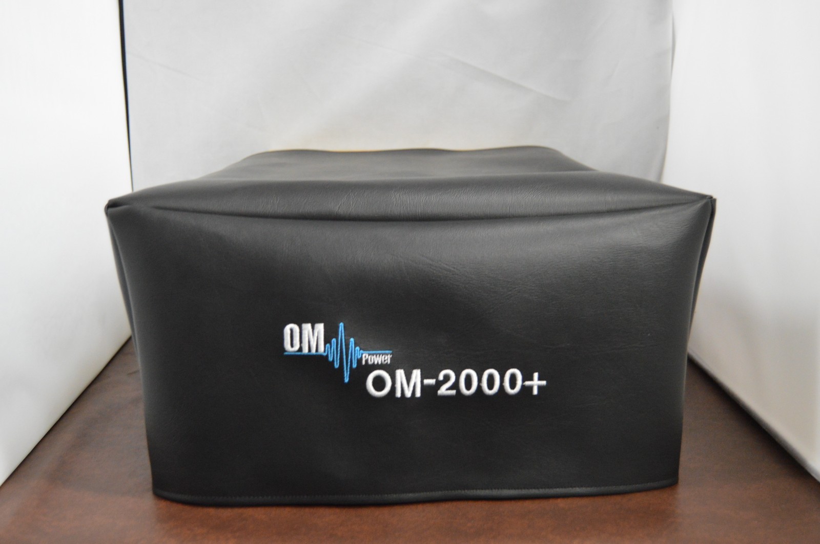 OM Power OM2000+ Signature Series Ham Radio Amateur Radio Dust Cover