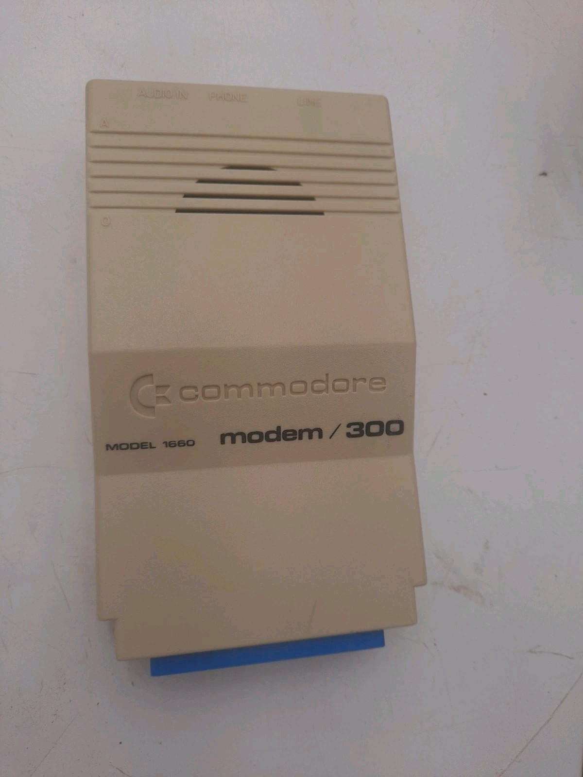 Commodore Modem 300