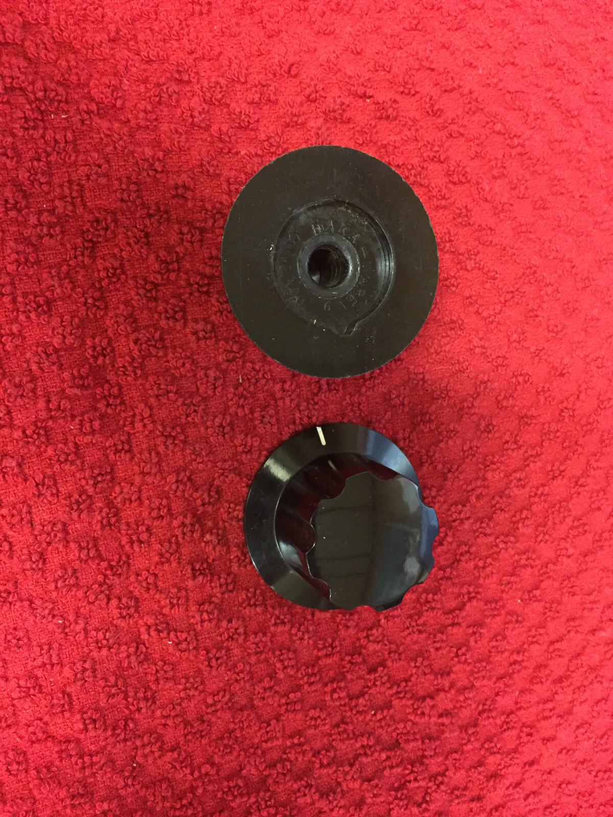 367-1 MALLORY CONTROL KNOBS 2 PCS