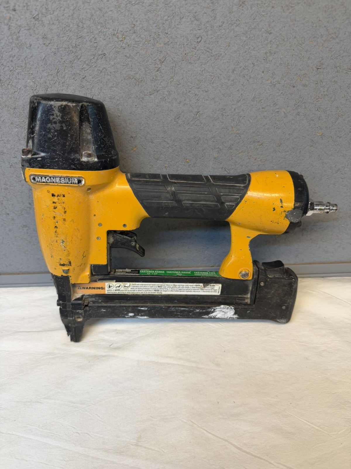 Bostitch SX150-1 Pneumatic Narrow Crown Stapler / 18GA /  Works Good.