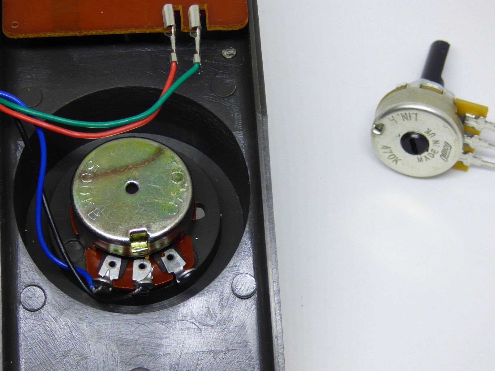 Commodore 64 VIC 20 Paddle Controller Potentiometer Repair Jittering Paddle