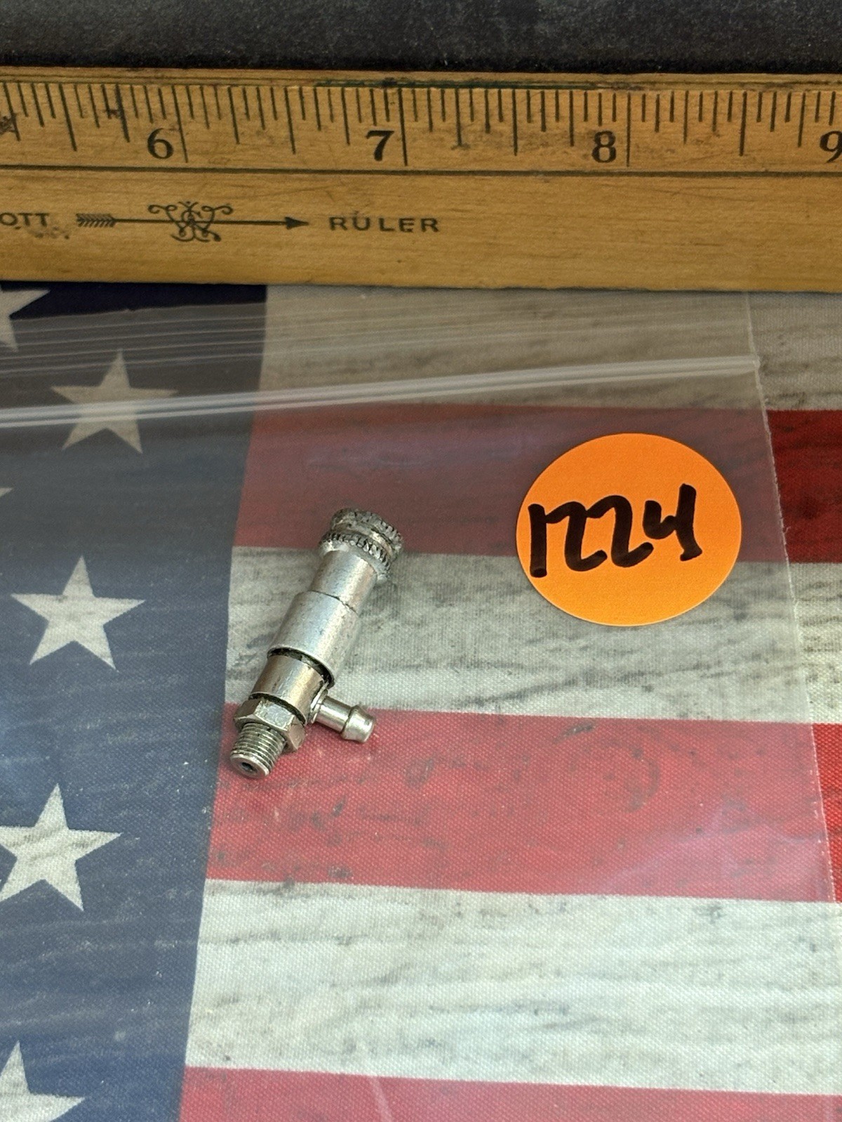 Nitro Carburetor Part: PreOwned