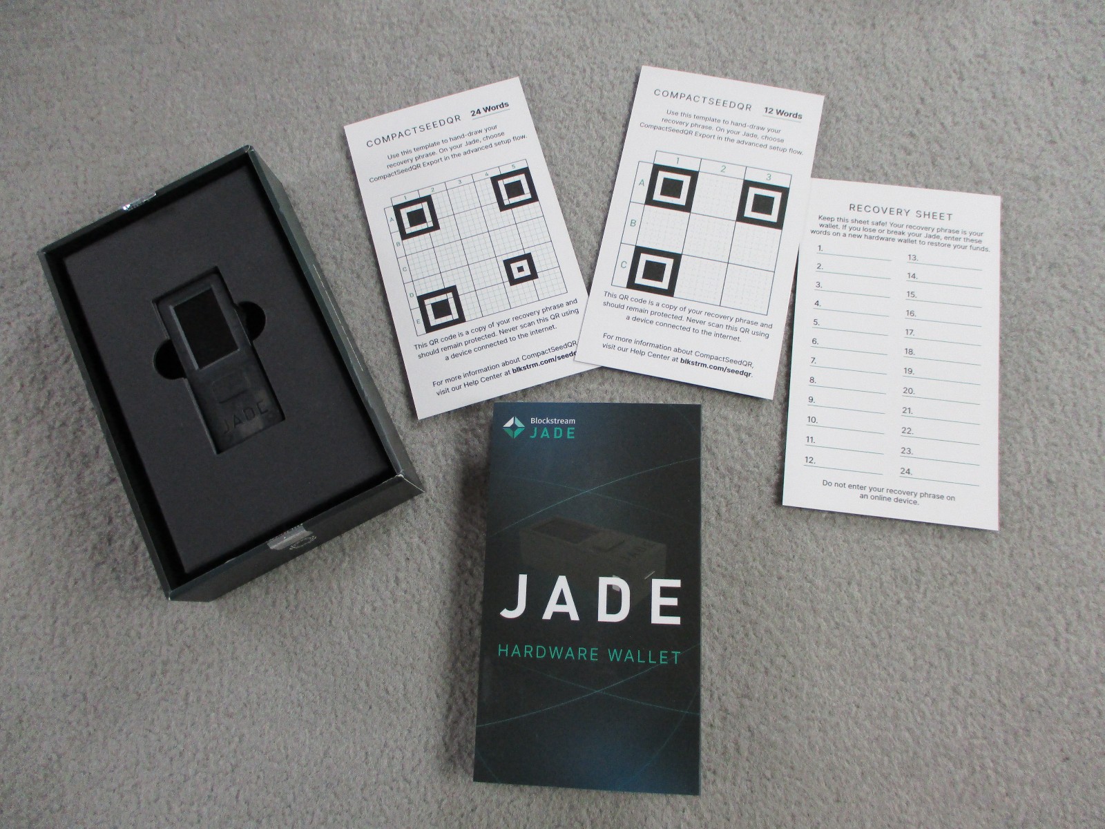 Blockstream Jade Hardware Wallet Cryptocurrency Black Open-Source Bitcoin Liquid