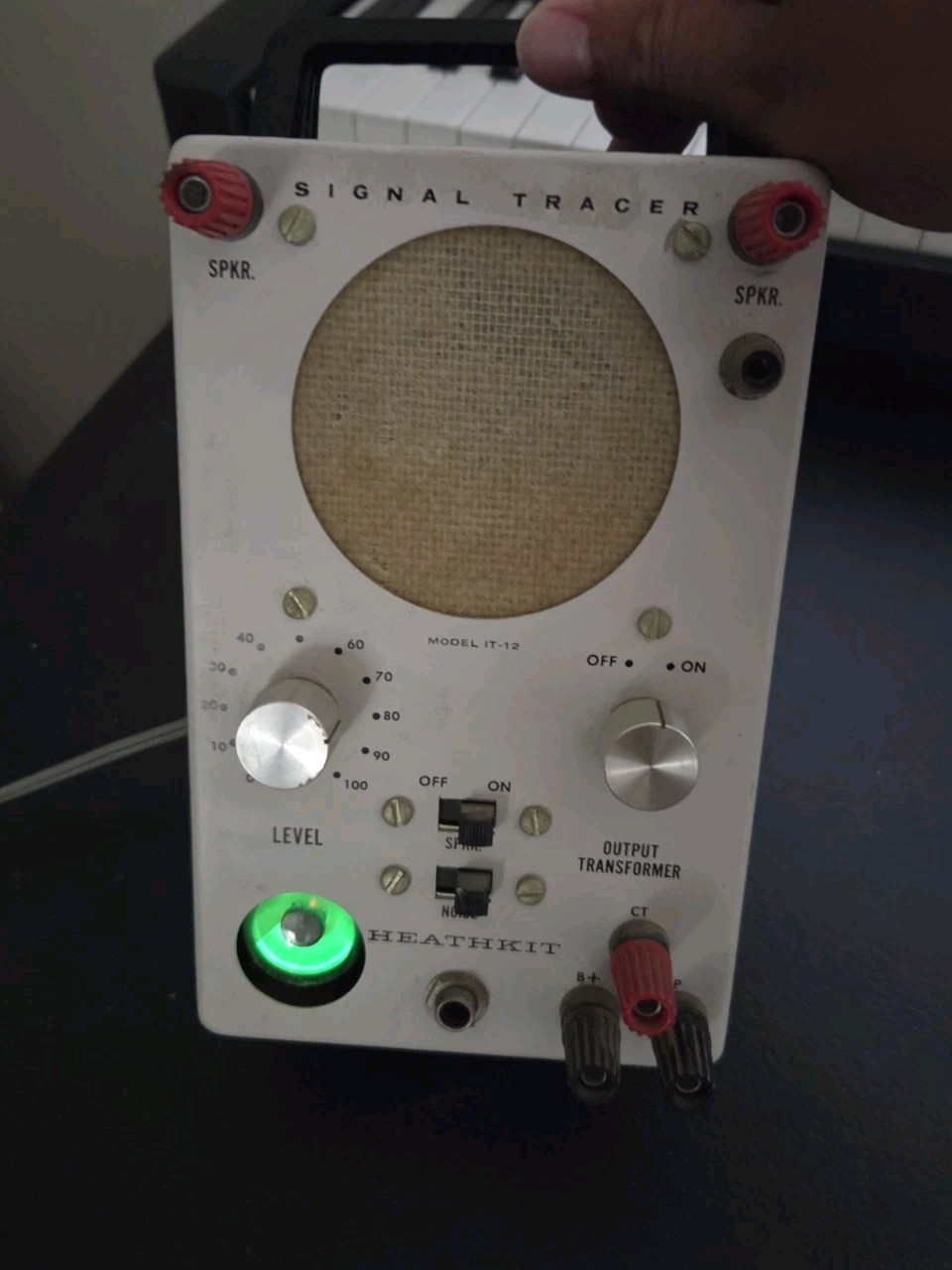 Heathkit Signal Tracer Model IT-12 Electronic Test Equipment W/ Green Eye Tube