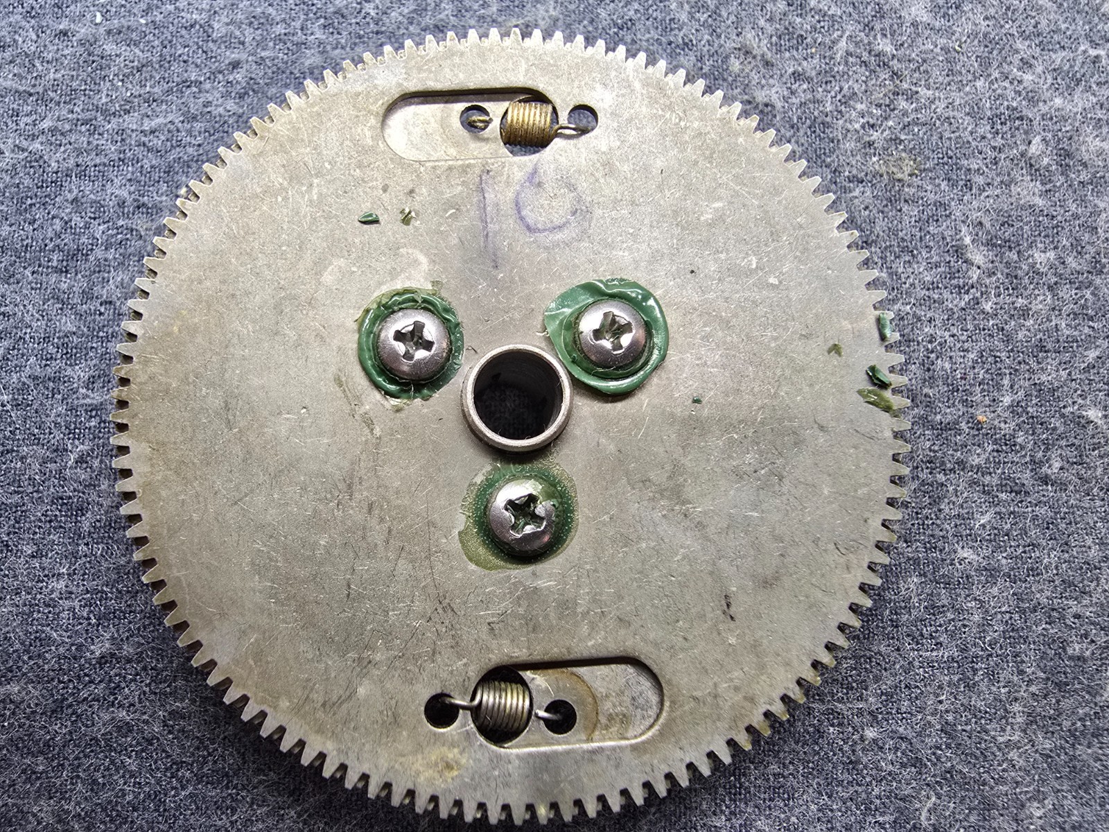 Collins R-390A Ham Radio Receiver Part - Clutch Tuning Gear
