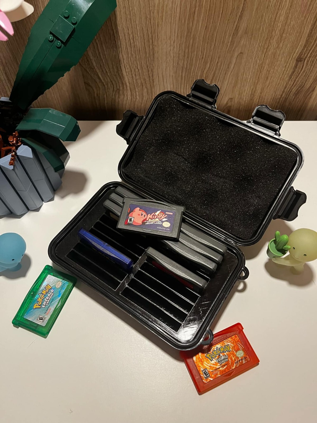 Protective Carrying Case for Gameboy Advance Games | SENAC LLC |  Holds 18 games