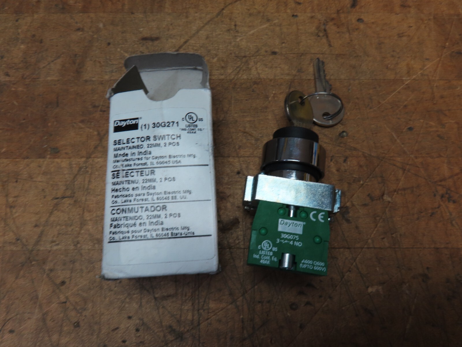 Dayton 30G271 2 position maintained selector switch keyed 22mm (@D87)