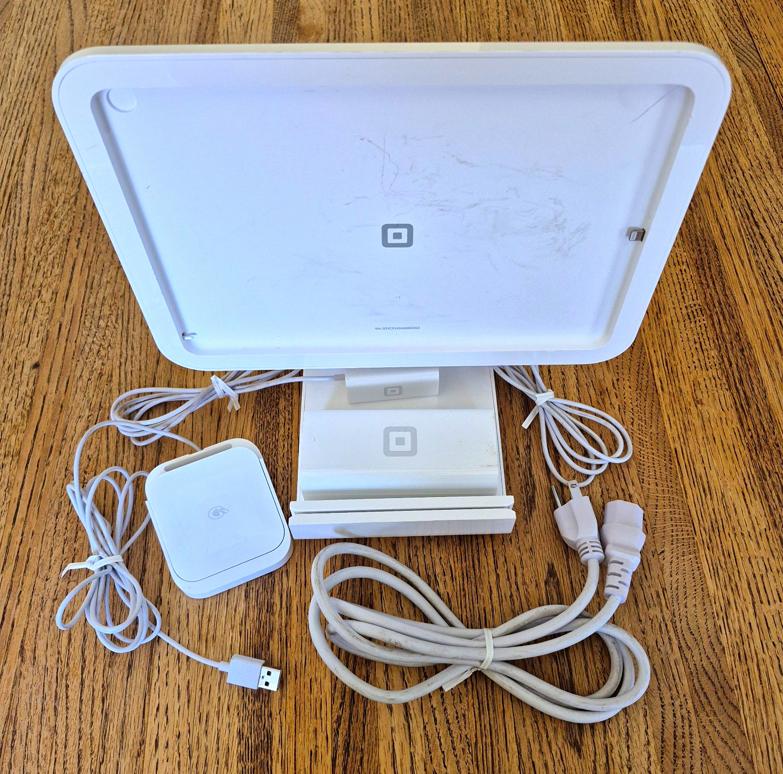 Square POS SPF1-01 iPad 10.2" Stand with Chip and Contactless Card Reader Tested