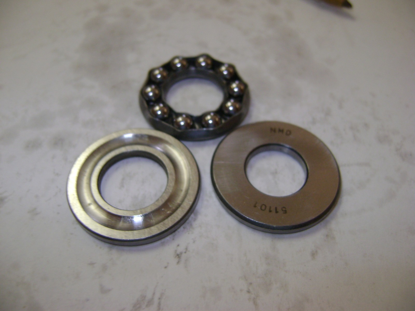 51101 AXIAL THRUST BALL BEARING 12mm X 26mm X 9mm 12X26X9 FRD38