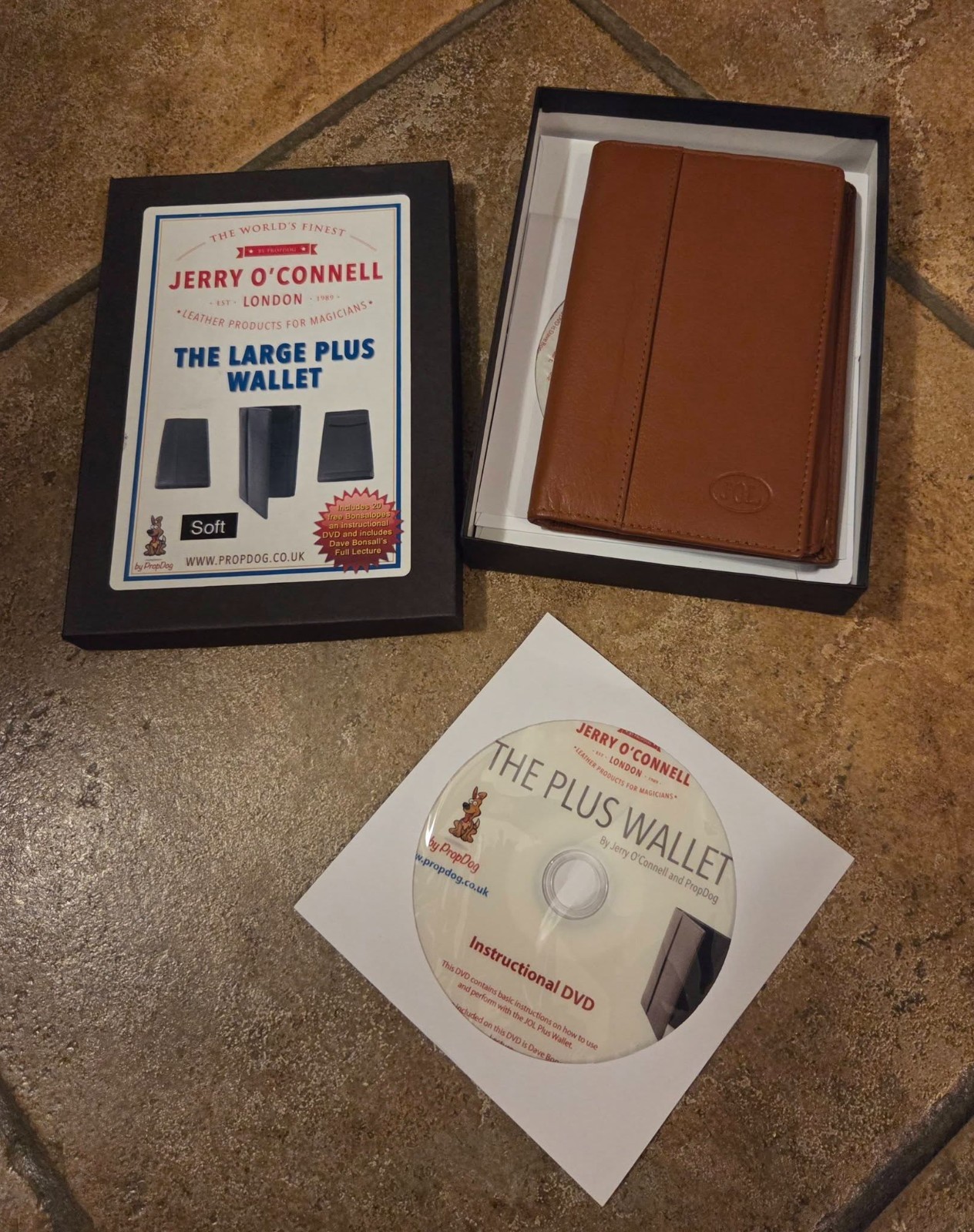 Jerry O’Connell Plus Wallet with Bonsalopes Magic Mentalism Tricks