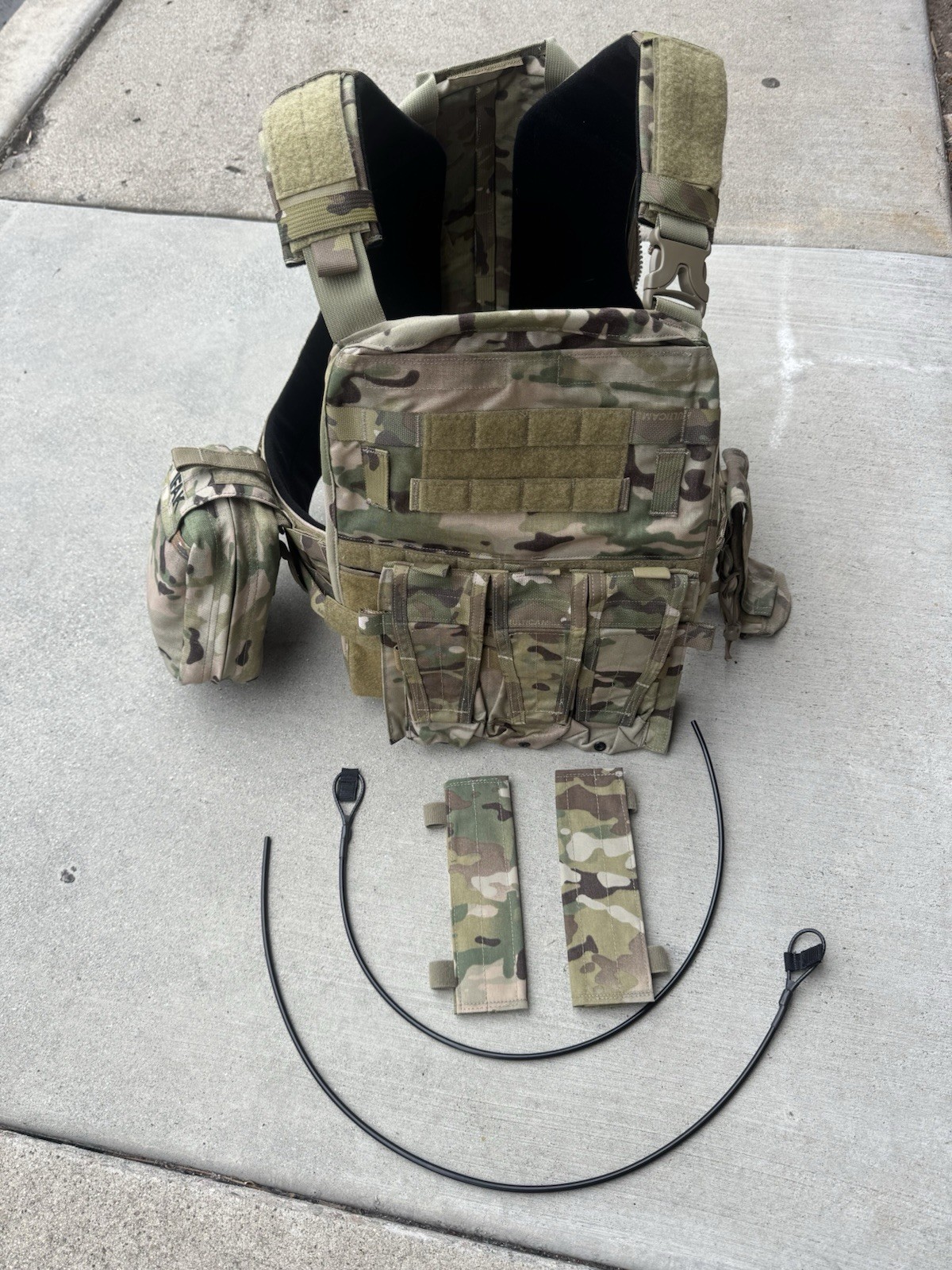 Crye Precision Multicam AVS XL Standard Bags/Lrg Harness w/ IFAK, Flap, & Extras