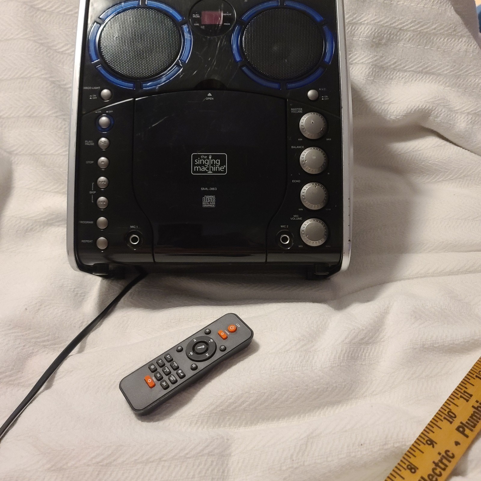 The Singing Machine, SML 383 portable karaoke machine No Mic