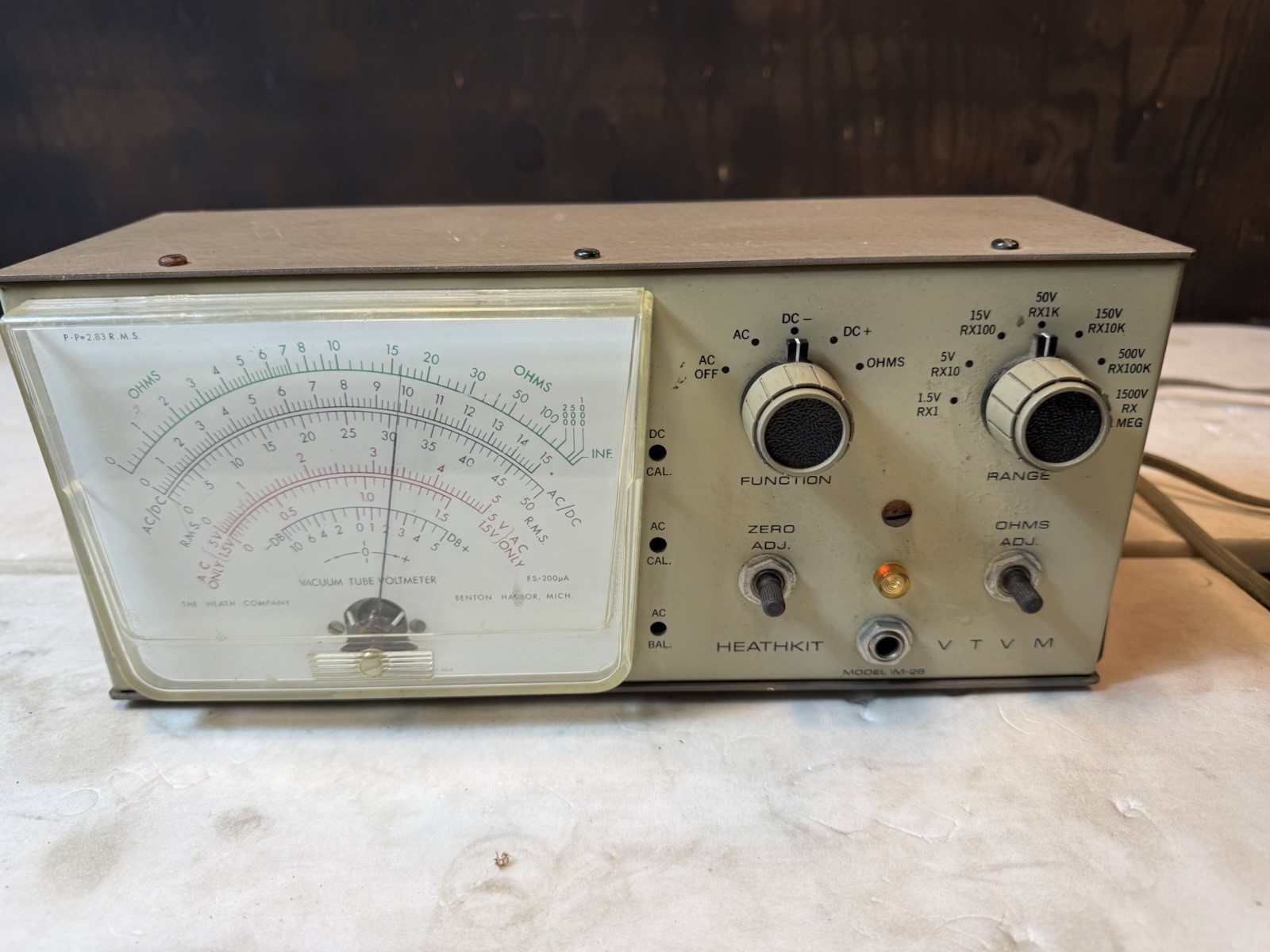 HEATHKIT IM-28 VTVM Vacuum Tube Voltmeter