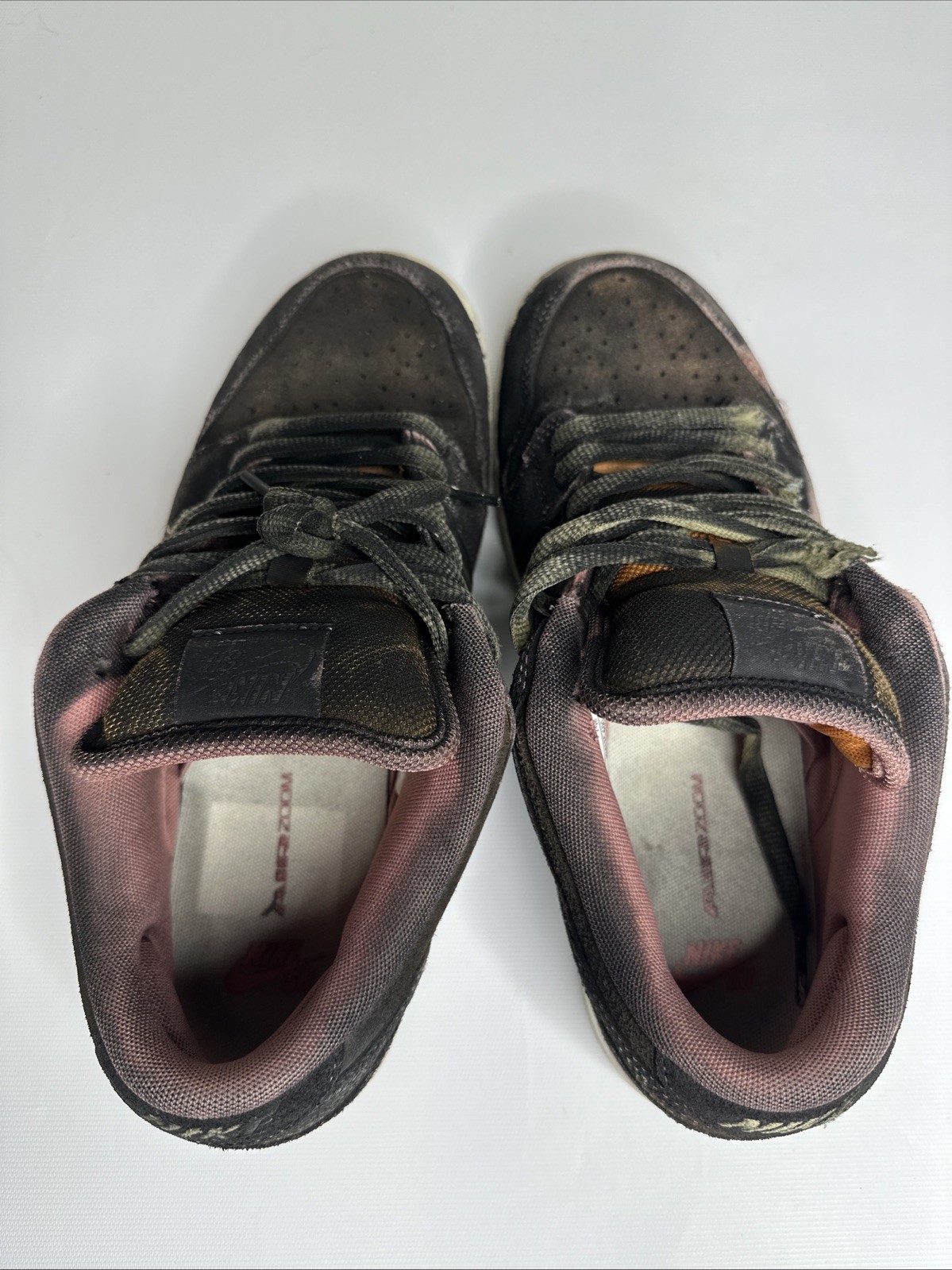 Size 9.5 - Nike Dunk SB Low Red Stardust
