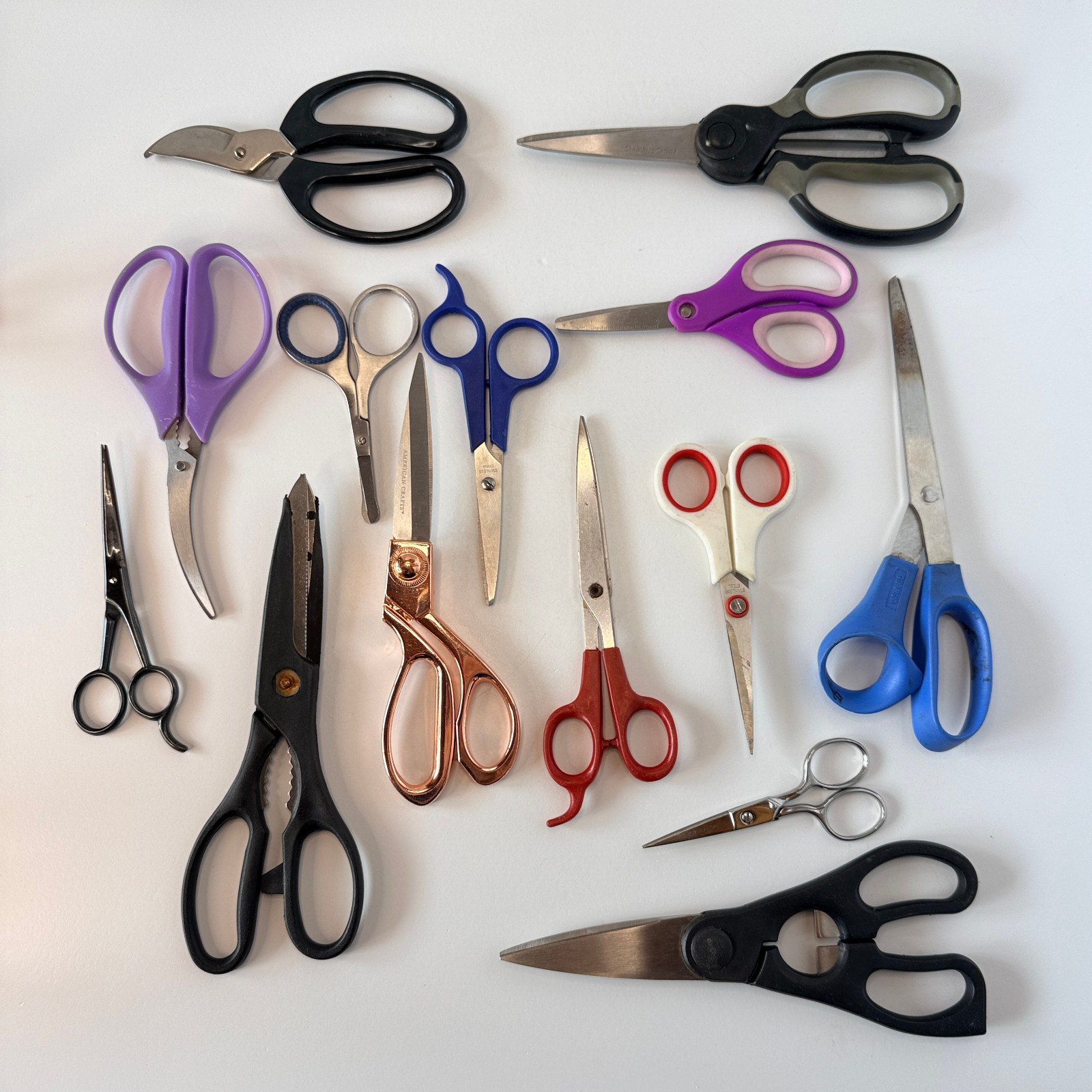 💠 Lot of 14 Mixed Scissors Fiskars Singer Titan Farberware Craft Kitchen Barber