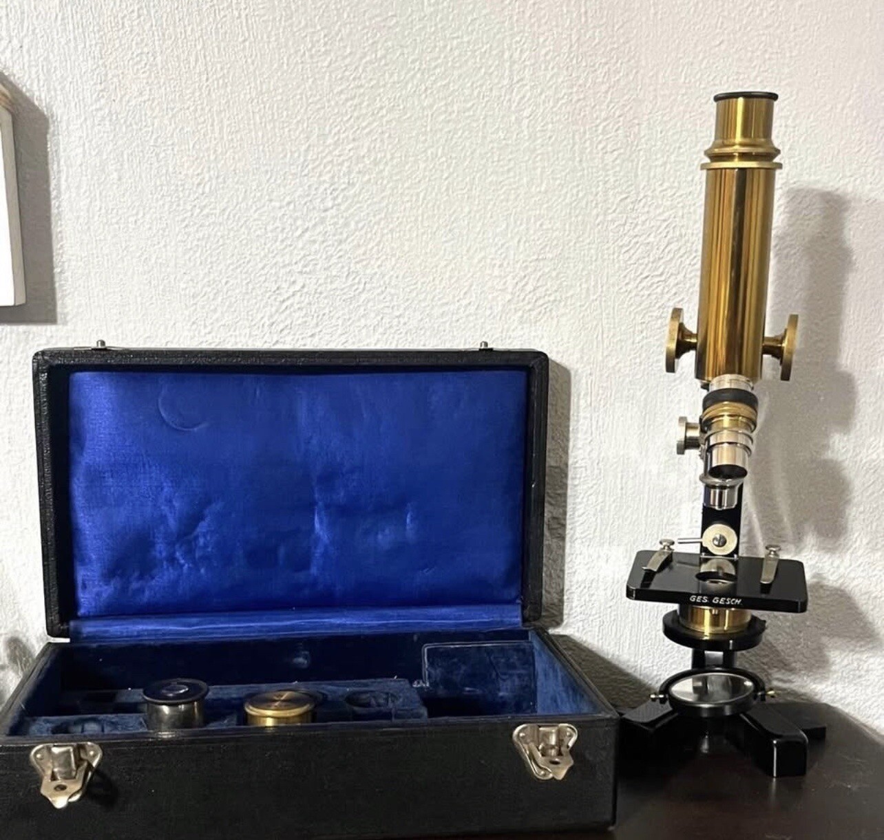 Microscope