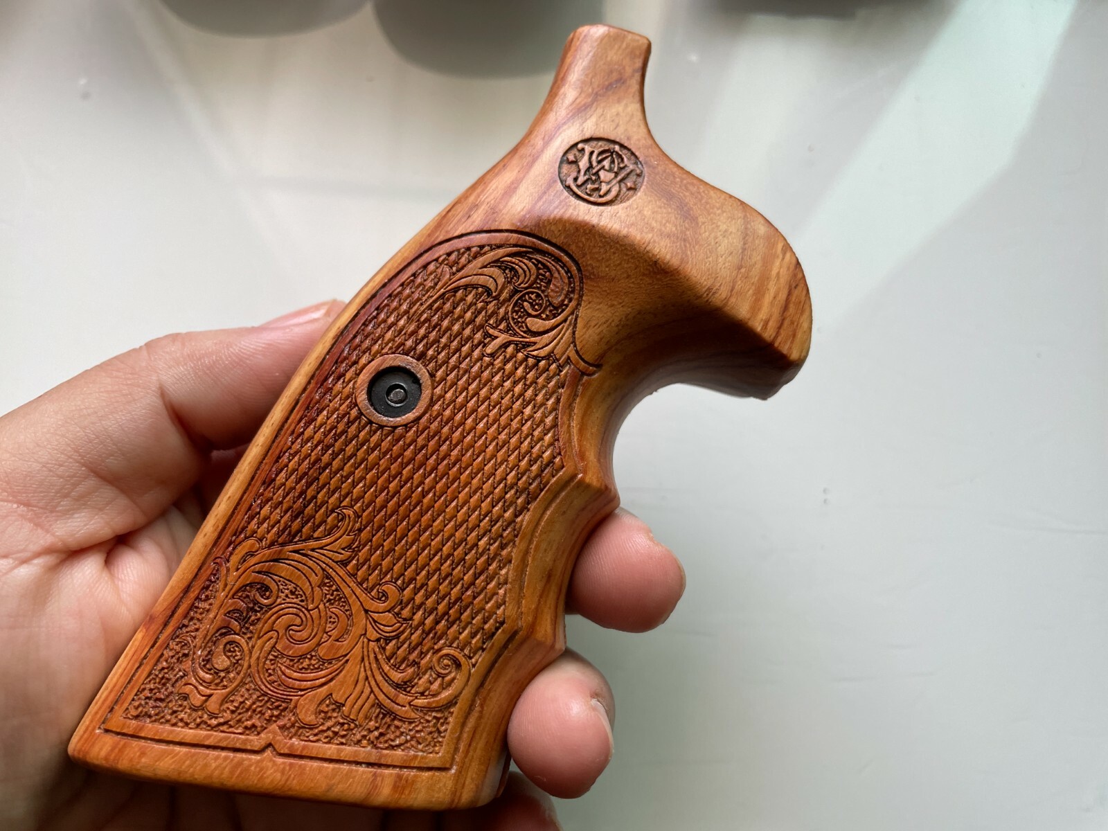 New Handmade grips For S&W, K/L Frame (medium-large) round butt Revolver ;KRD01