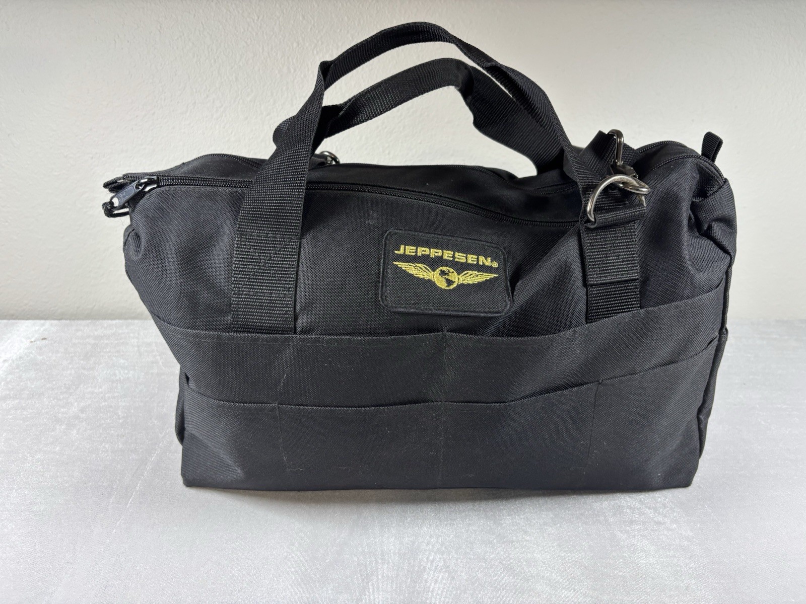 Jeppesen Pilot Flight Bag Black Aviation Gear Carry On Duffel 16x10x5 Preowned