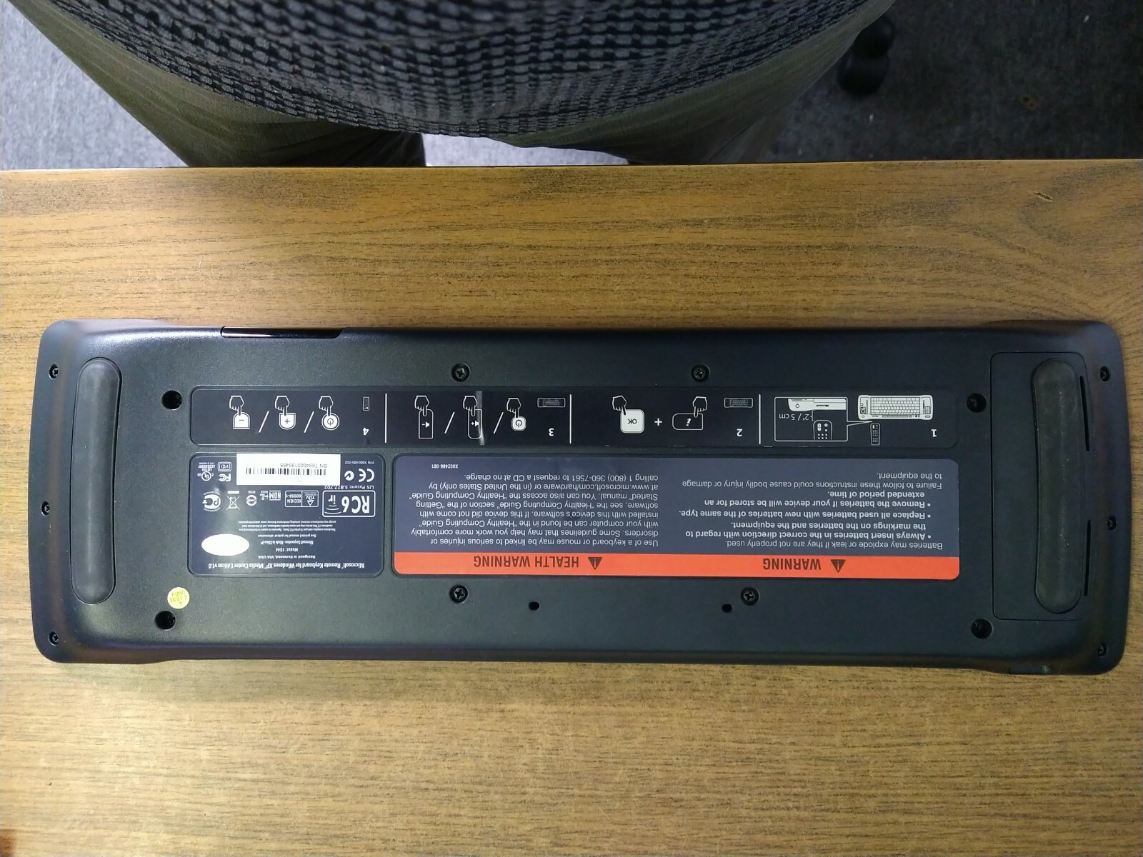 X806590-101 Microsoft IR multi media keyboard demo unit tested good