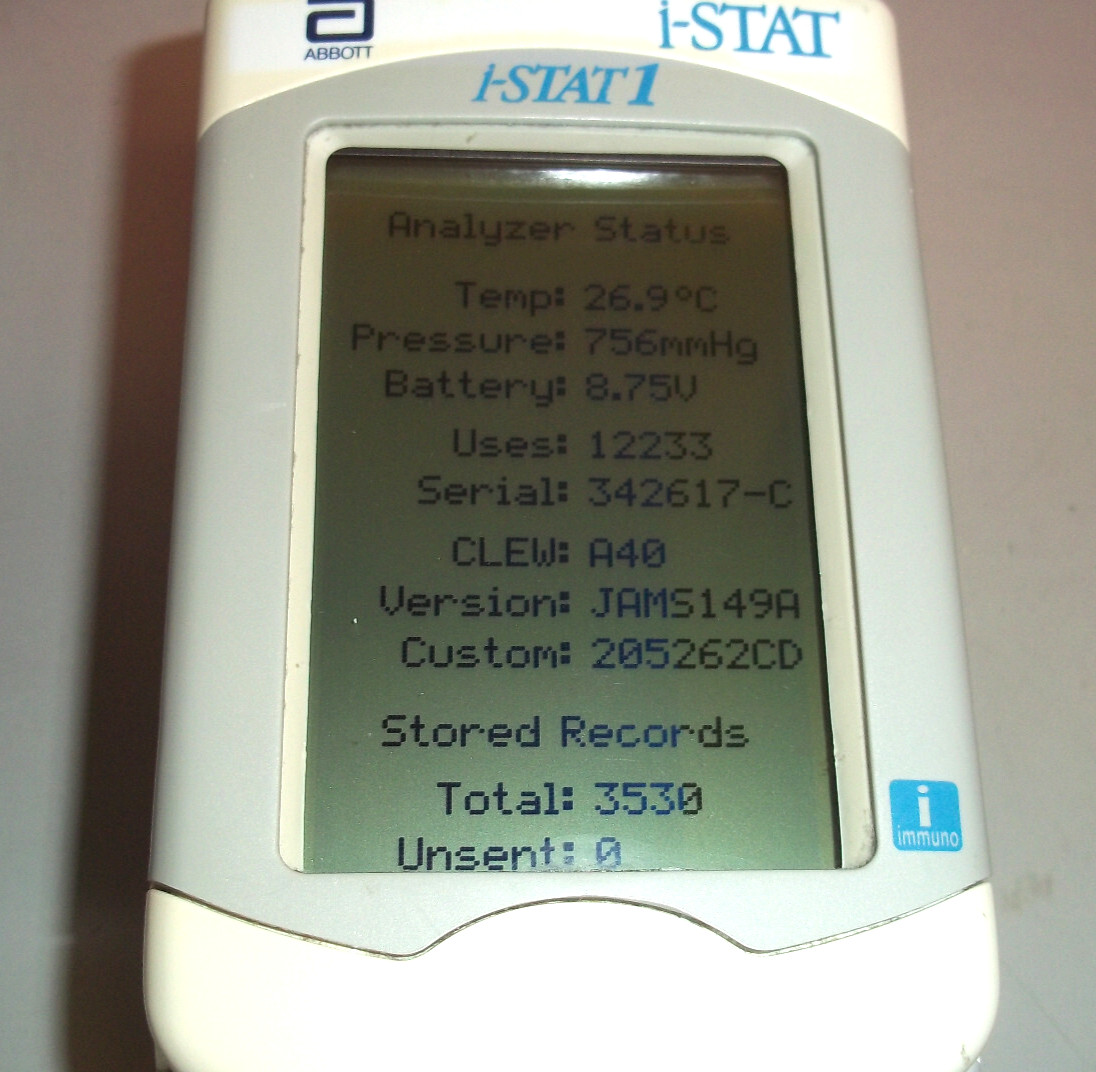 (2) 2x Abbott i-STAT 1 300-G Wireless Hematology Handheld Analyzer Update Needed