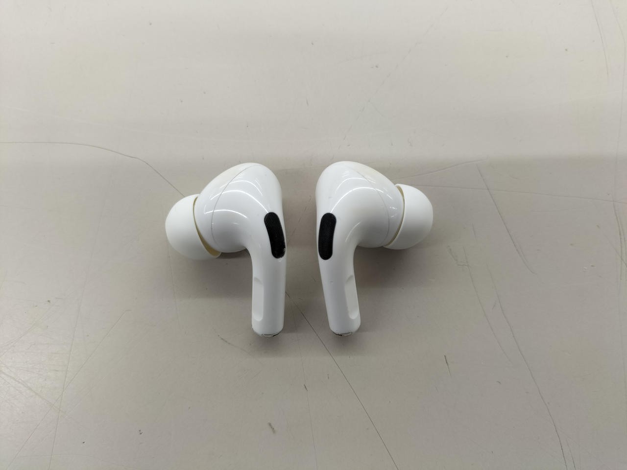 Apple A2190/A2084/A2083 Airpods Pro First Generation