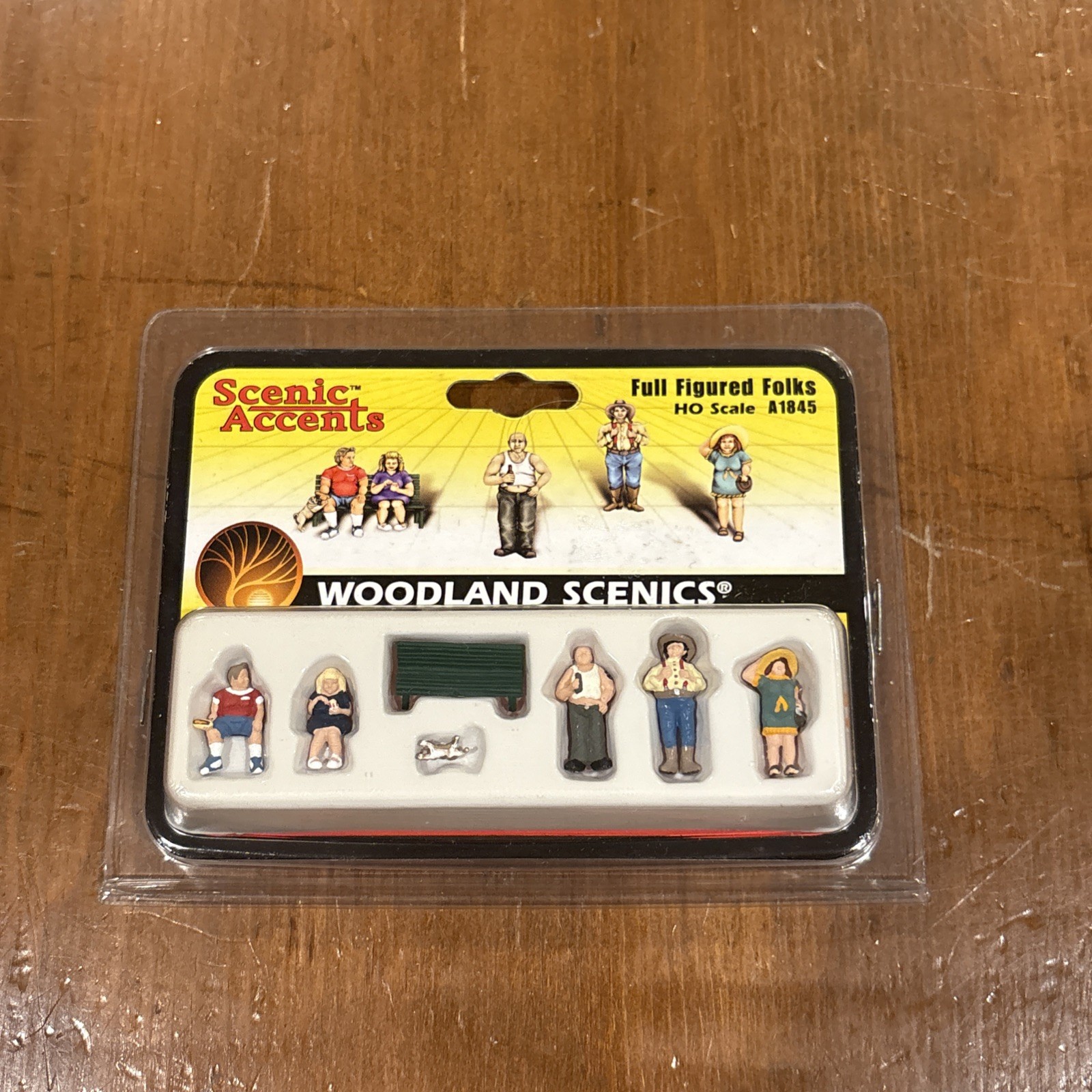 Woodland Scenics A1845 HO Train Figures Full Figured Folks