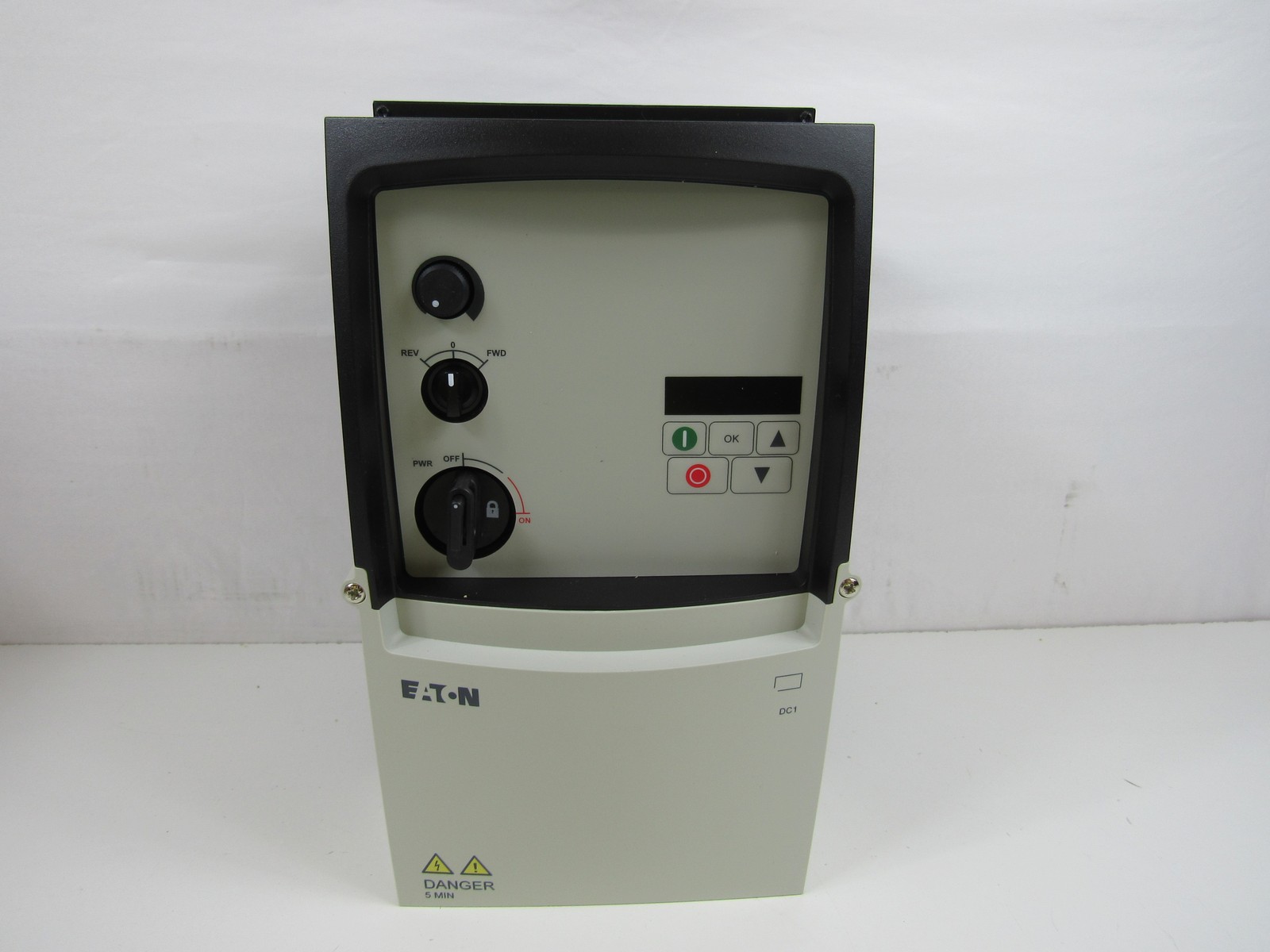 Eaton DC1-32018FB-A6SN Motor Drives/VFDs/Speed Controllers Surplus