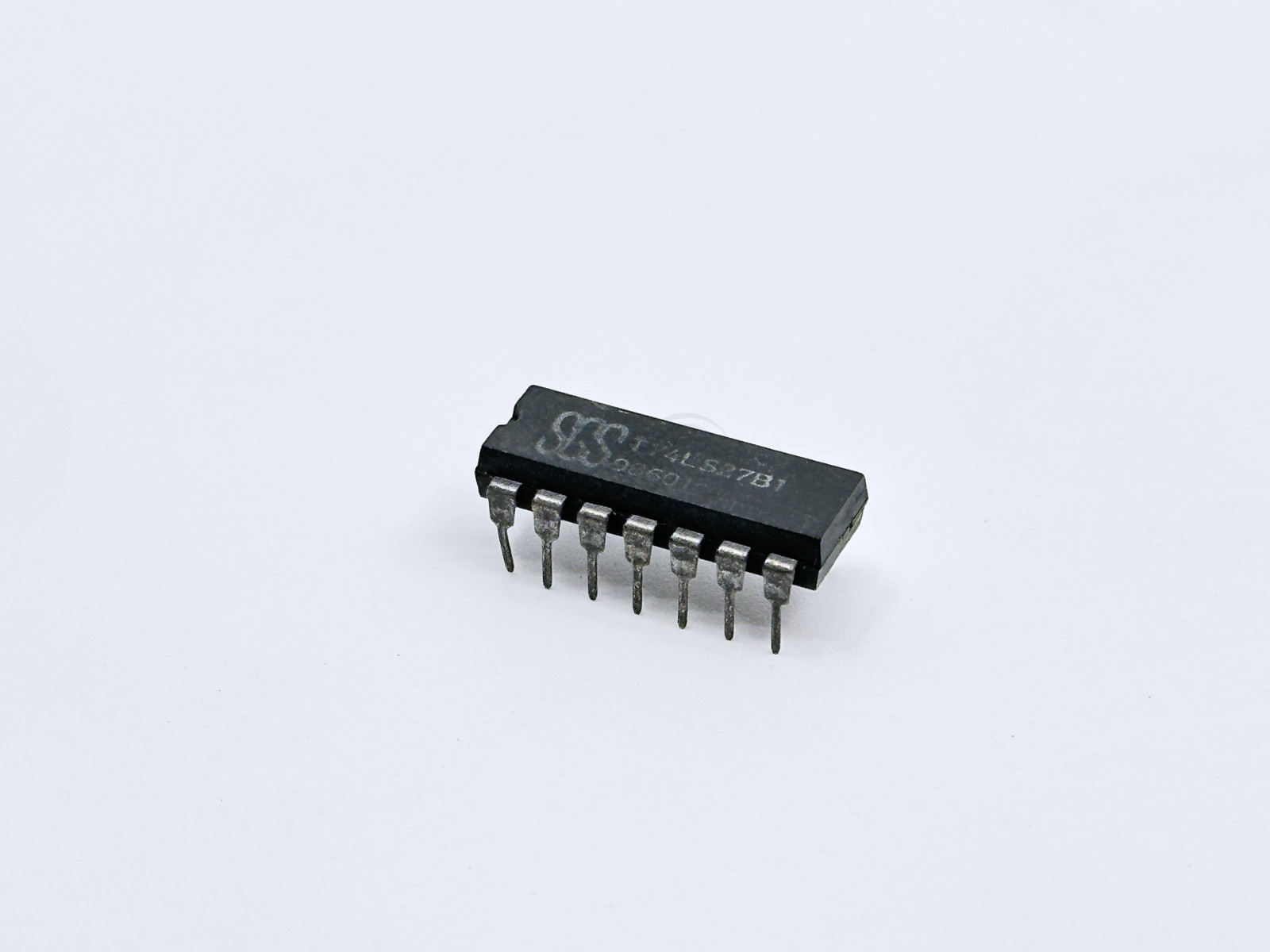 T74LS27B1 SGS Triple 3 Input NOR Gate LS TTL DIP-14