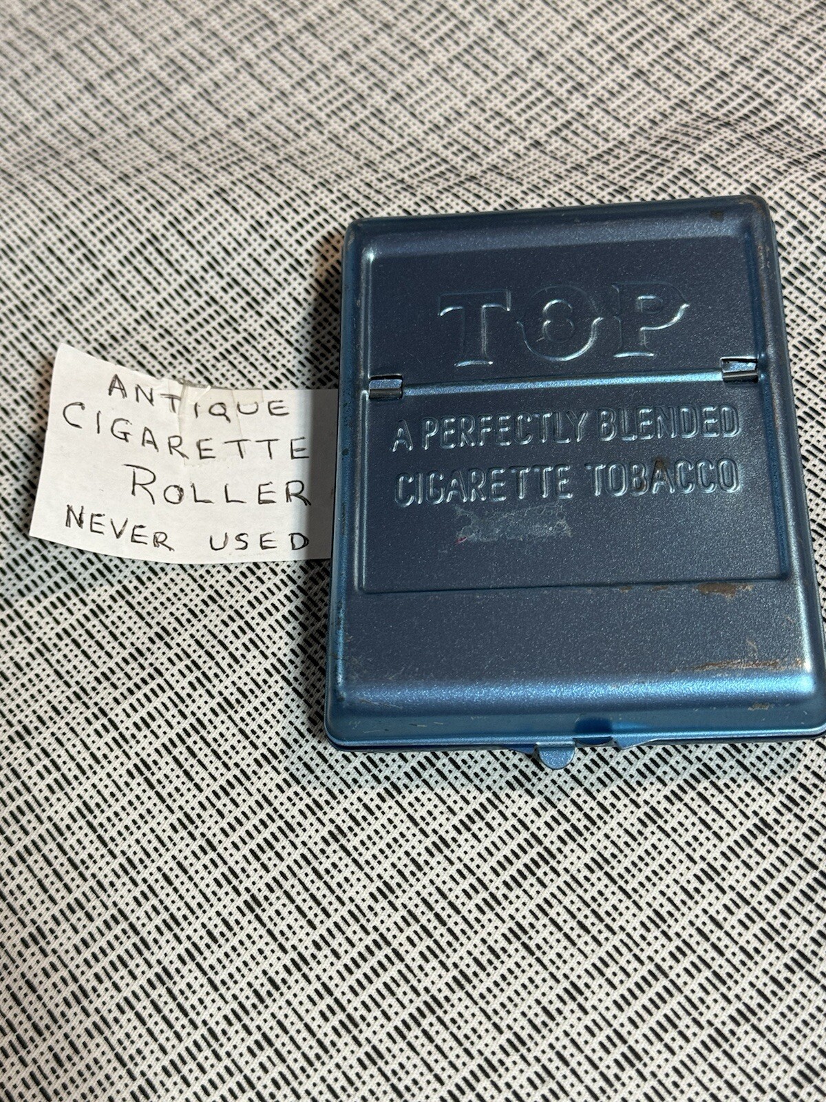 NOS- TOP Blue Metal Tin CIG ROLLER Perfectly Blended Tobacco