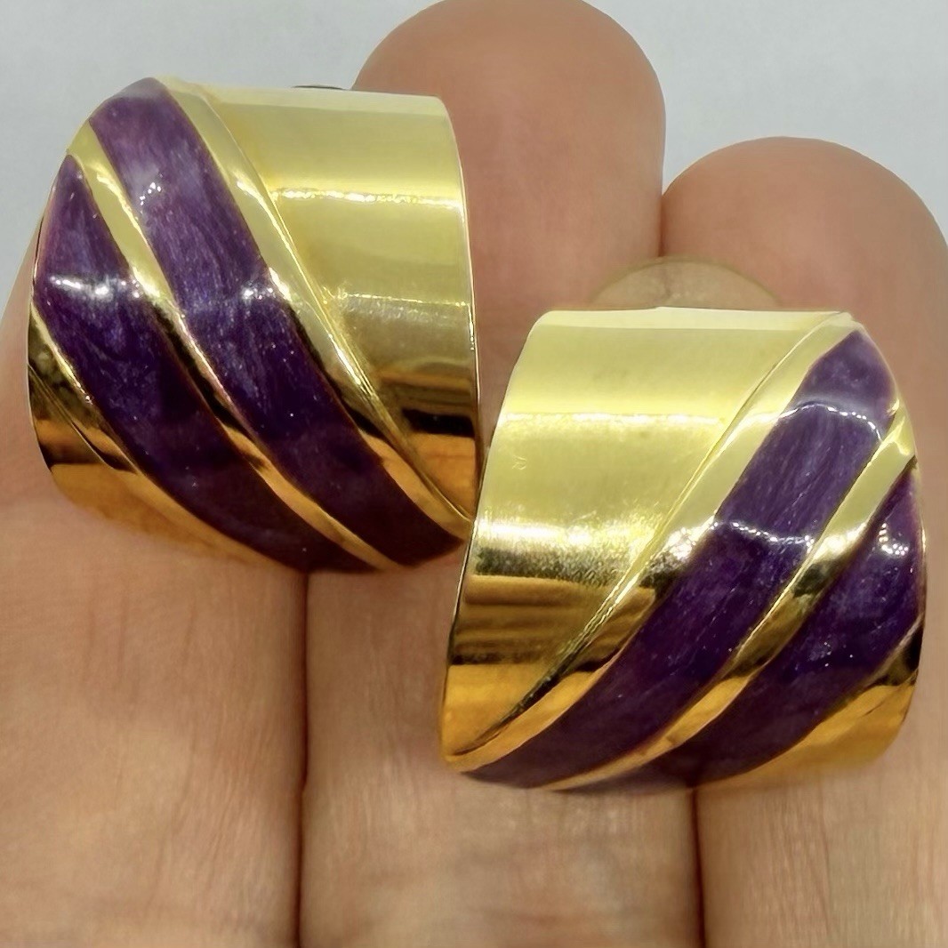 Vtg 80’s Purple Enamel Stripe Wide Goldtone Hoop Statement Earrings Post Retro
