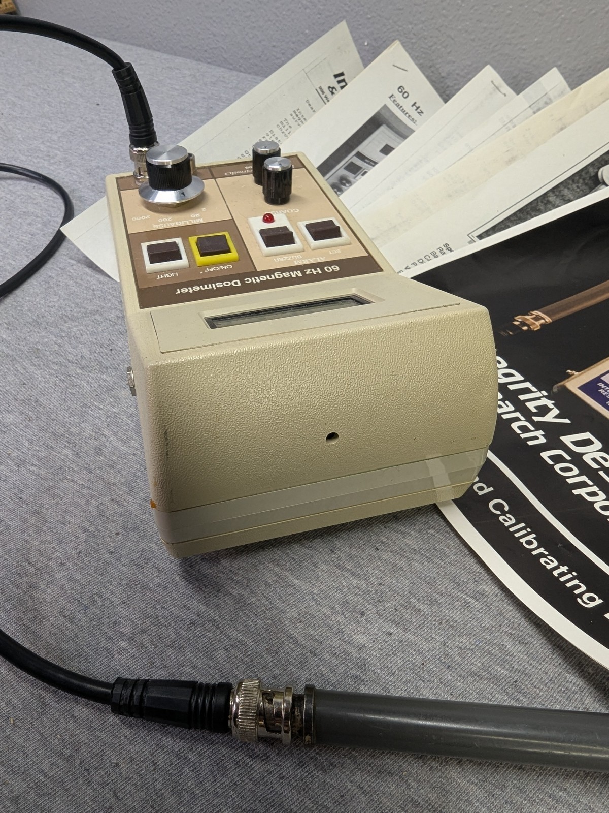 Integrity Electronics IER-109 Commercial 60 Hz Magnetic Dosimeter - Working