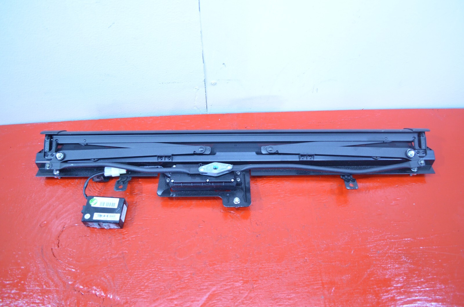 13-19 CADILLAC XTS REAR WINDOW GLASS SUN SHADE BLIND ROLLER OEM