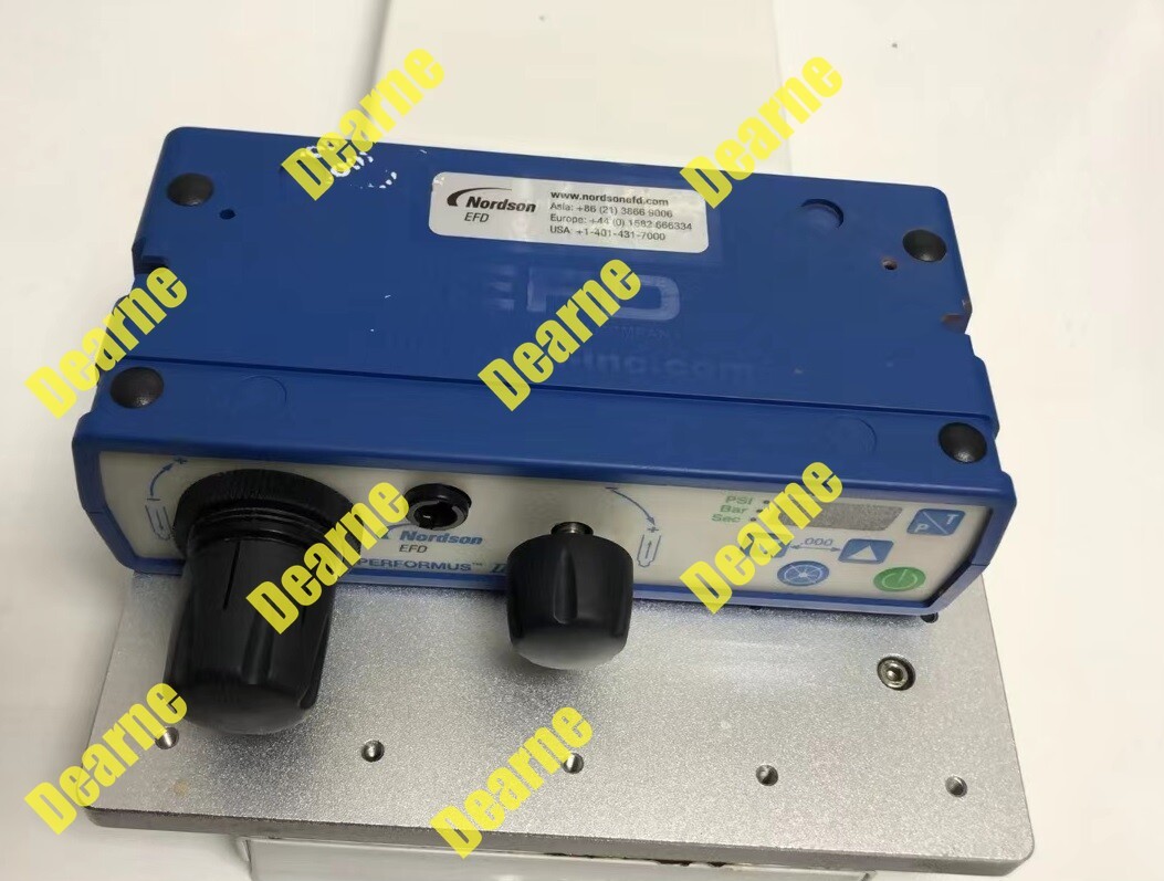 Nordson 7028723 EFD Performus III Fluid Dispenser, working
