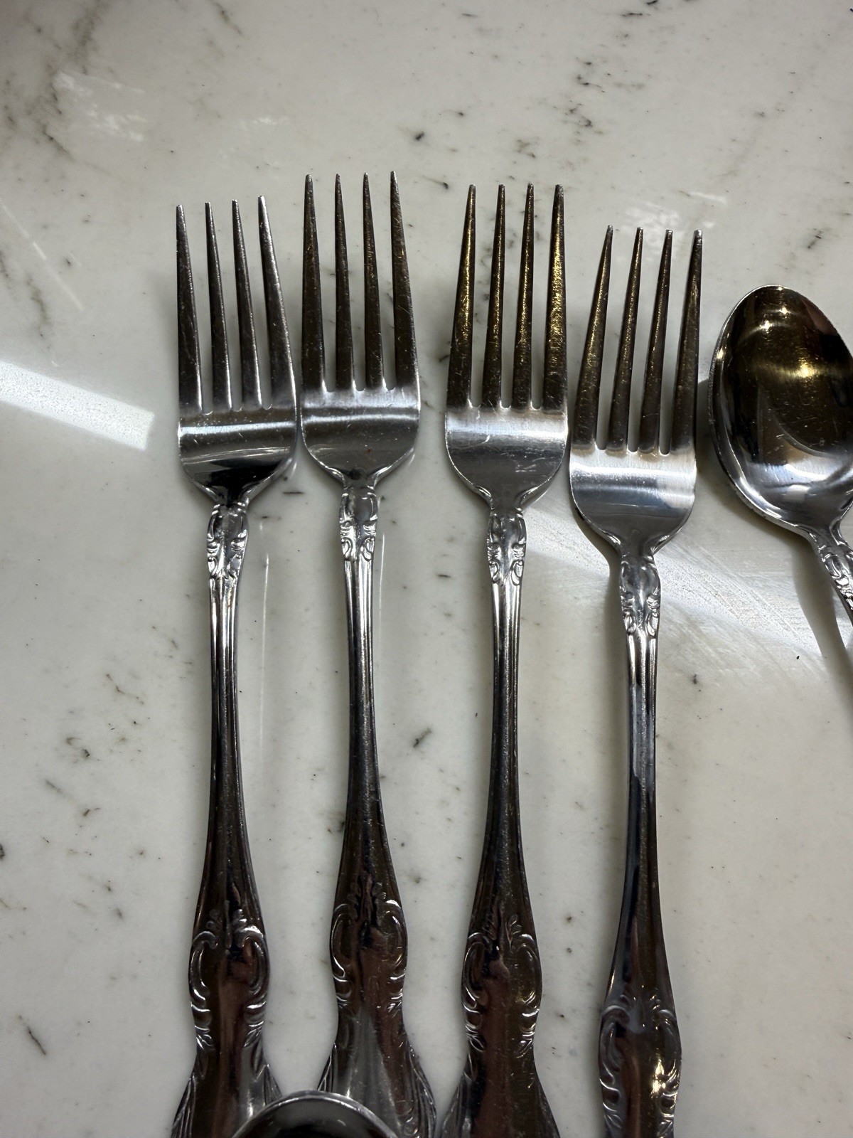 29 Piece Flatware Set Embassy Classic Stainless Valhalla Japan