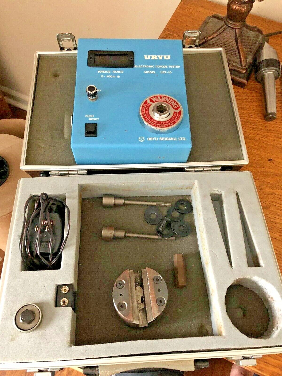 Uryu Seisaku UET-10 Electronic Torque Tester - 0-100 in-lb