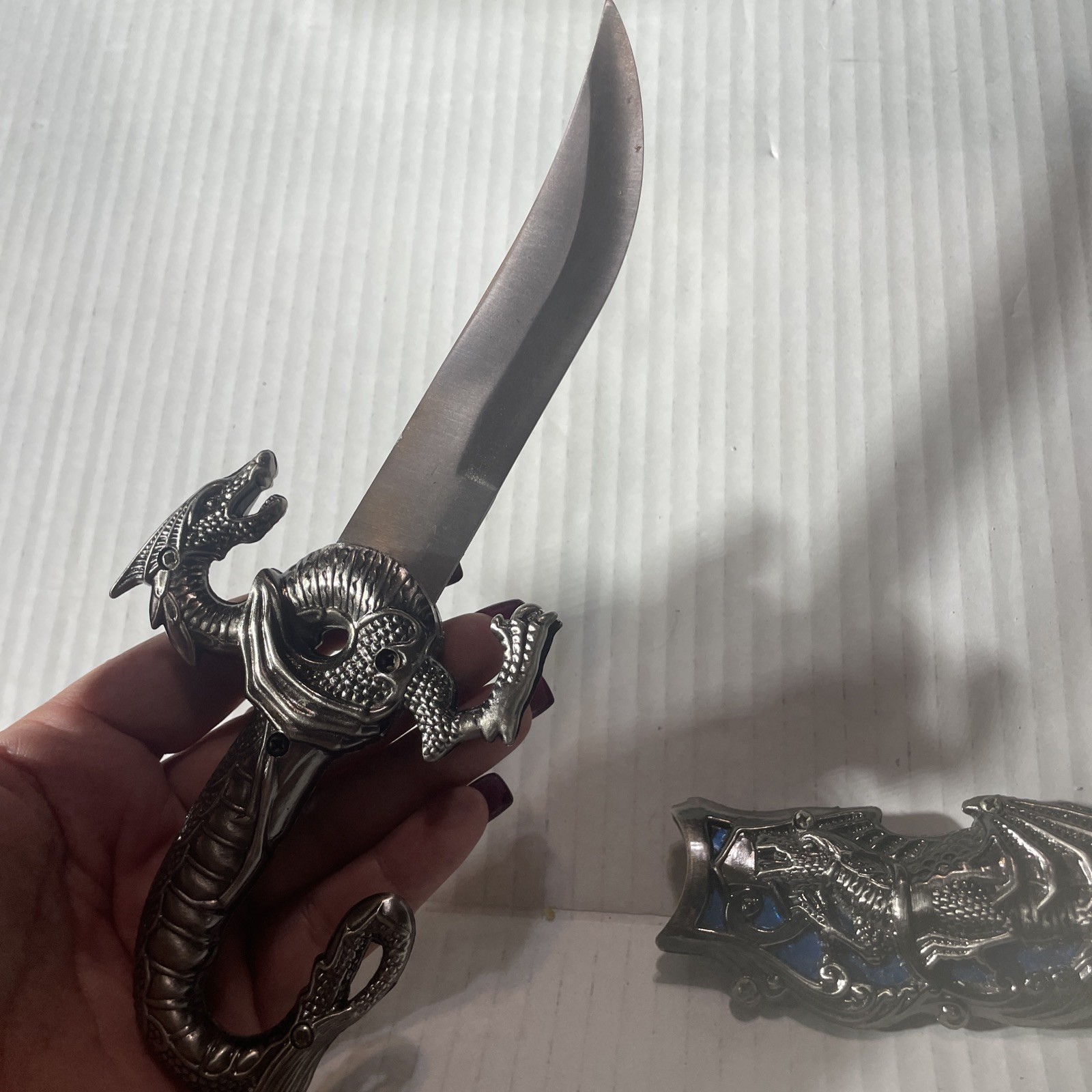 10" Collectible Fantasy Blue Dragon Dagger Knife Blade Ornate Standing Steel