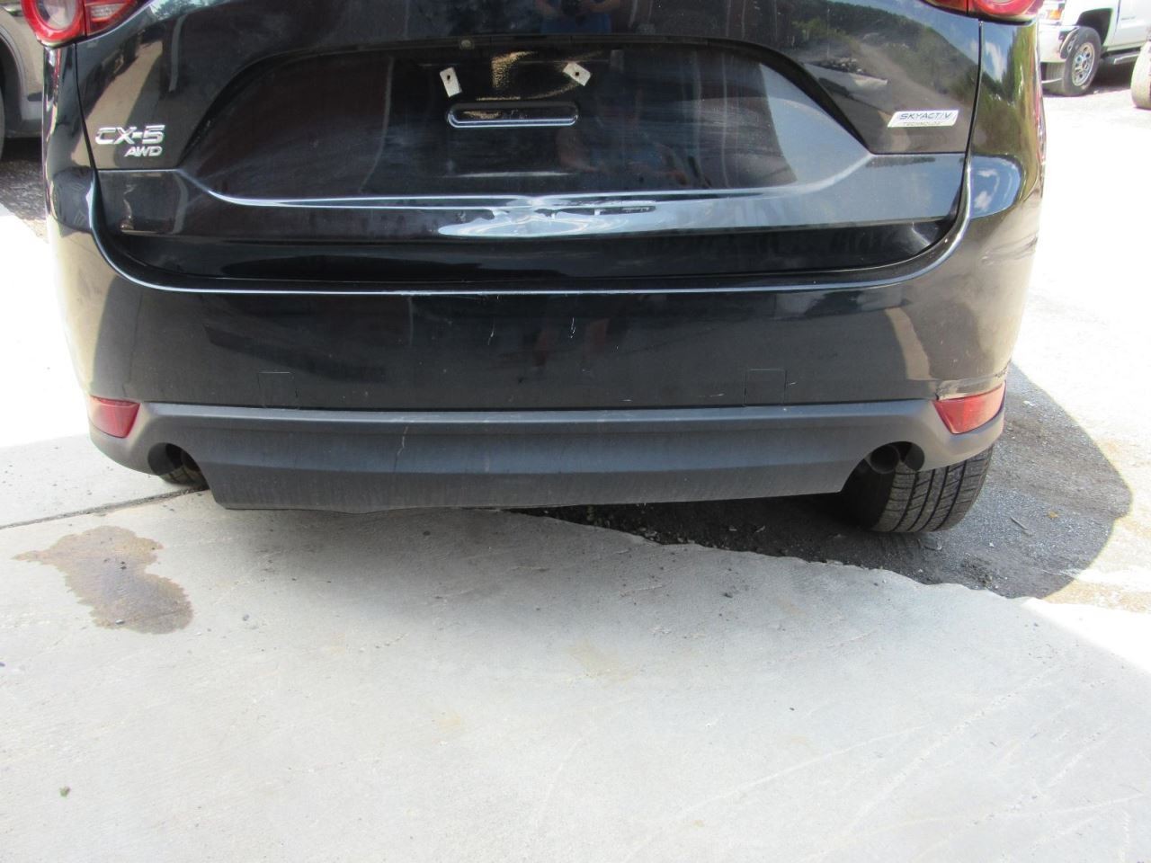 CX-5 2019 Glove Box 1071790