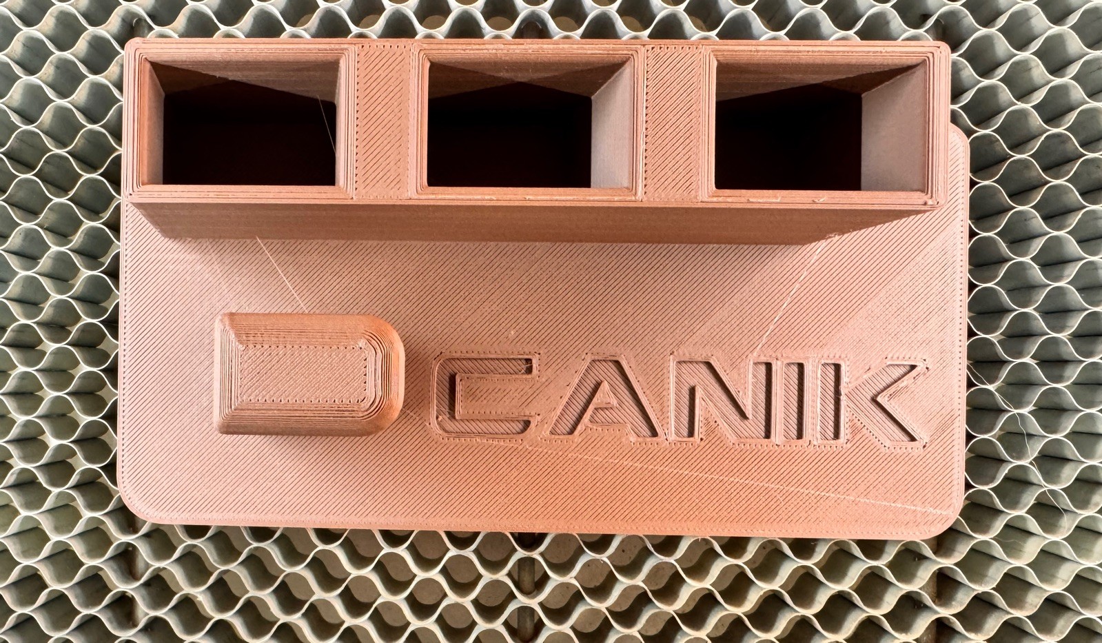 CANIK- pistol stand w 3 mag holder. Works w Mete MC9,TP9SFX,Mod 2 Brown