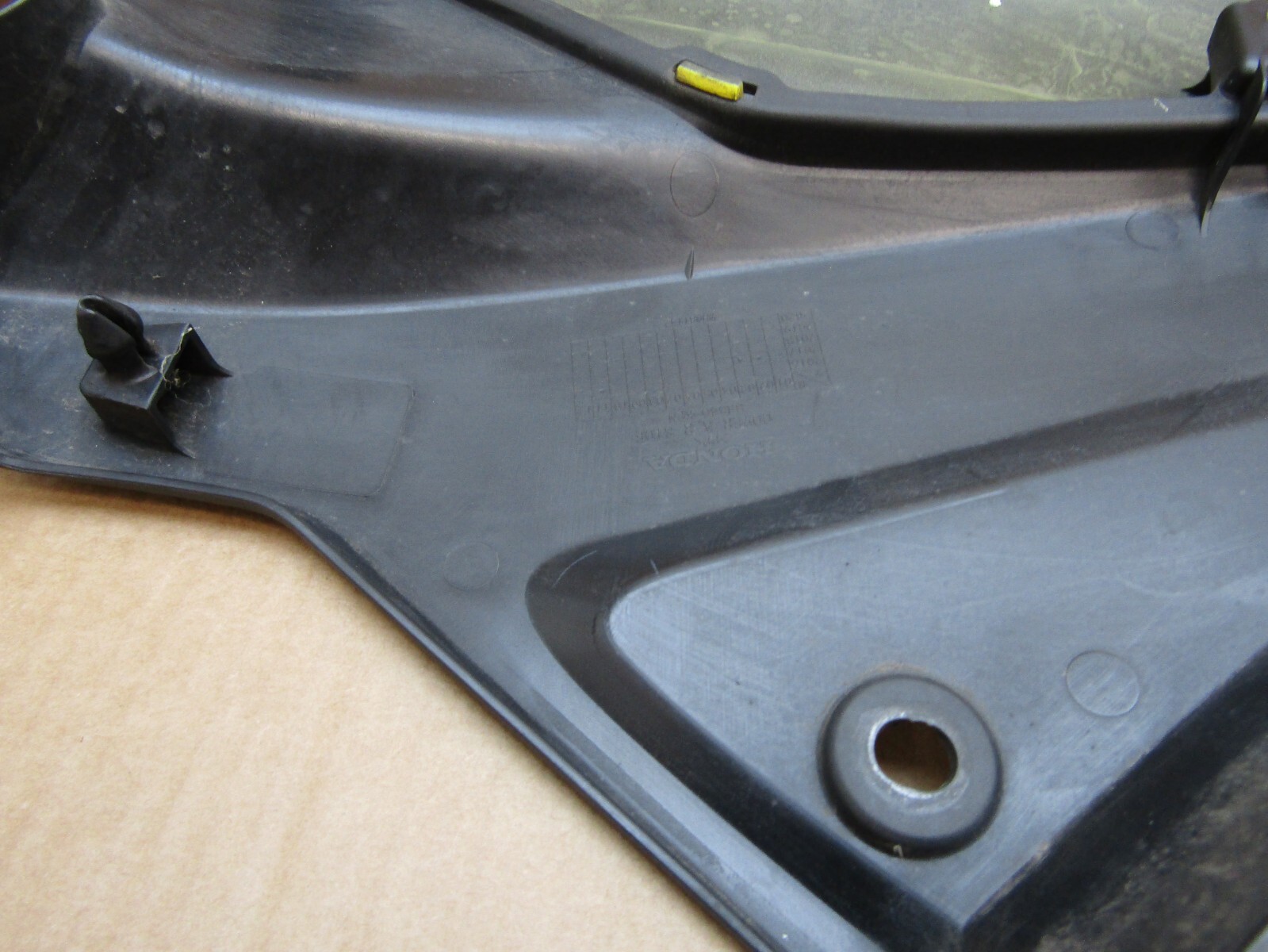 Honda CB125F 2017 11,619 miles right tail fairing panel (13441)
