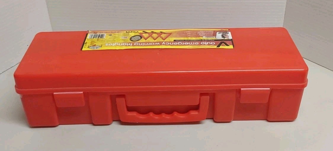Victor Emergency Warning Triangle 3pack 00231-8 Dot Approved - Unused