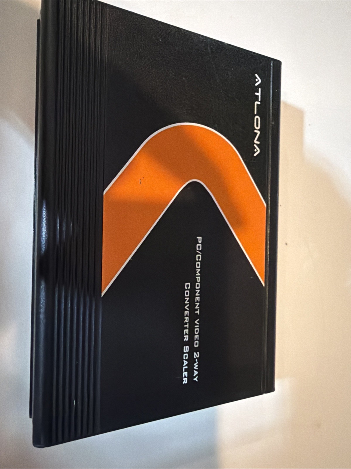 Atlona AT-VGA300CV PC/Component Video 2-Way Converter Scaler