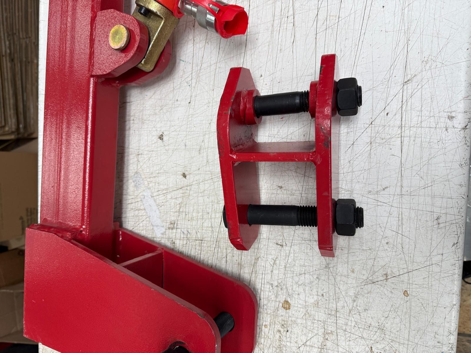 Roof bar attachment with Hydraulic Cylinder for frame puller frame machine