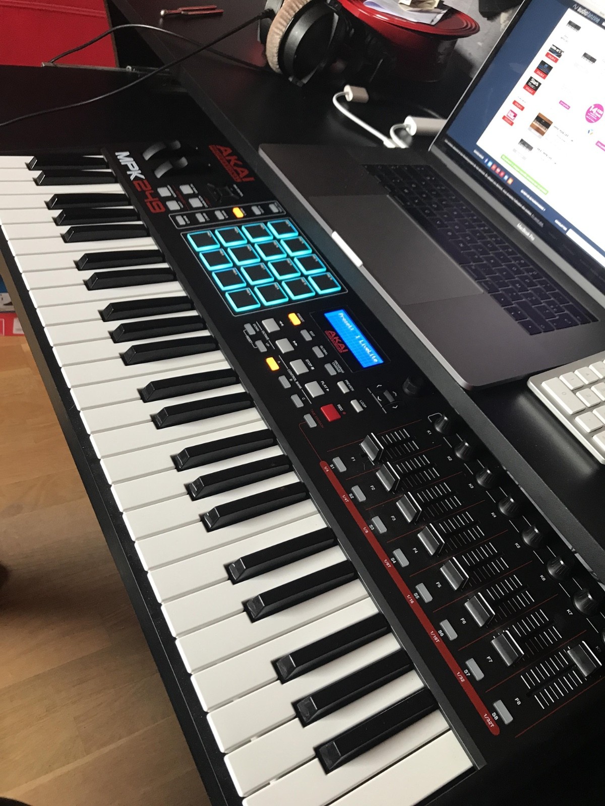 Akai Professional MPK249 49-Key USB MIDI Keyboard Controller