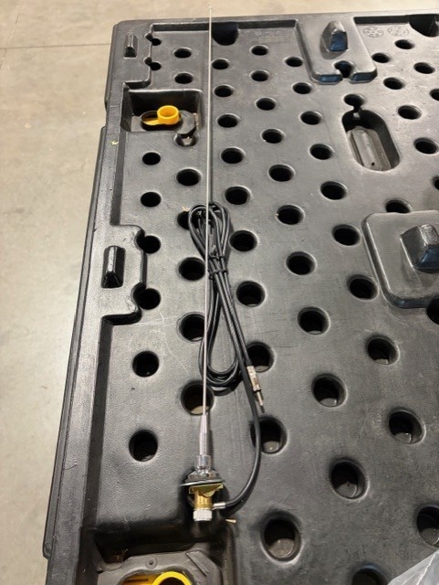 GENUINE NEW OEM INTERNATIONAL ANTENNA W/ 82 IN LEAD 2027131C91