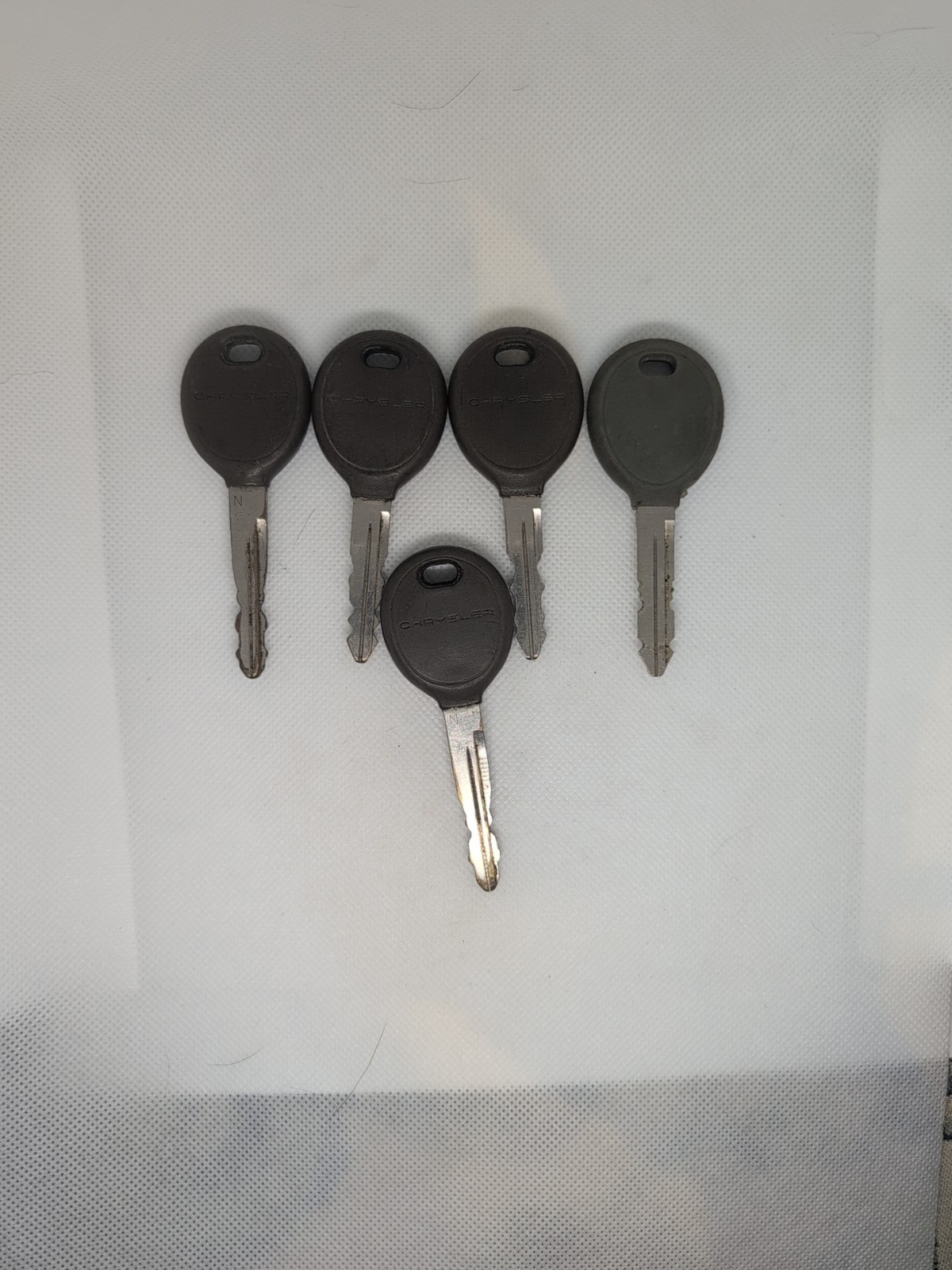 Lot Of 5 Used Chrysler Keys