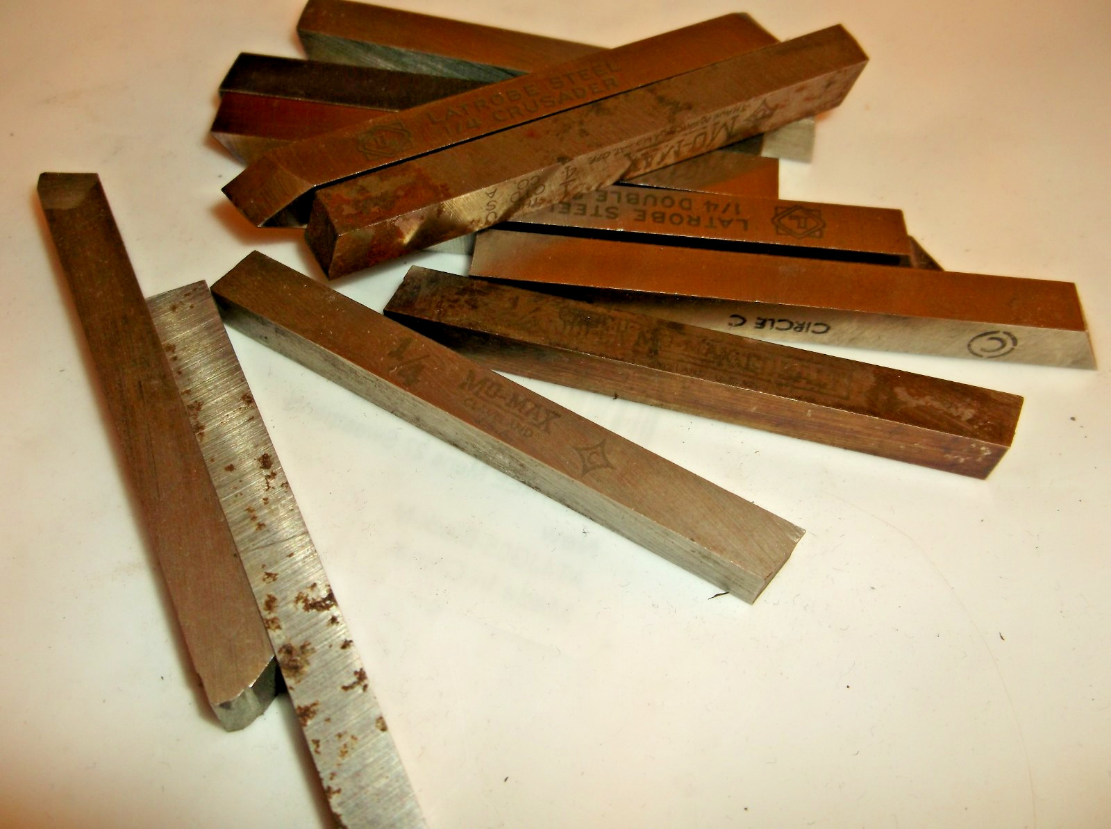 Lot 11= 1/4" Lathe Steel high speed Tool Bits HSS  (LATROBE-MO-MAX) & others.